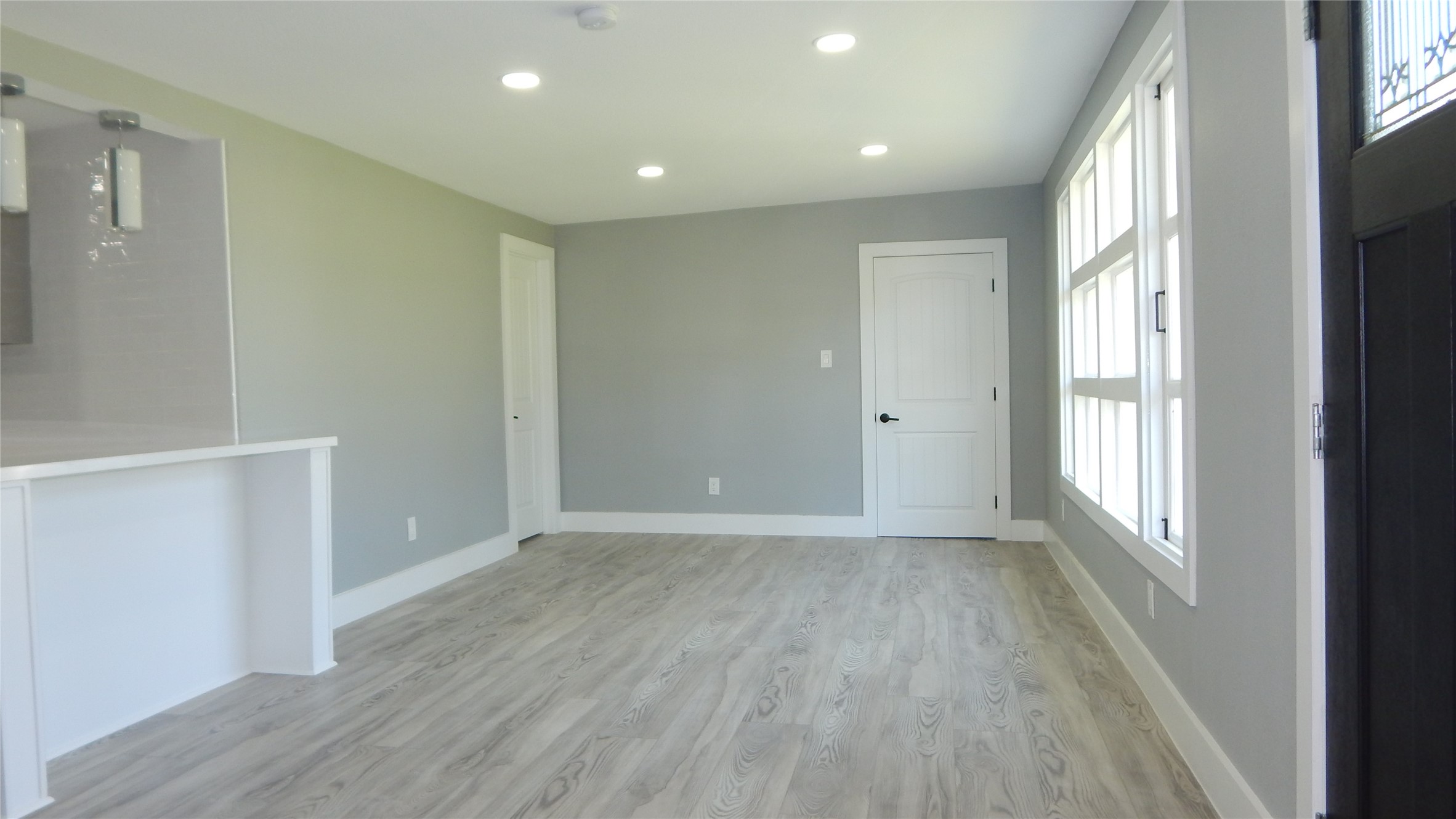 500 James Street Property Photo 4