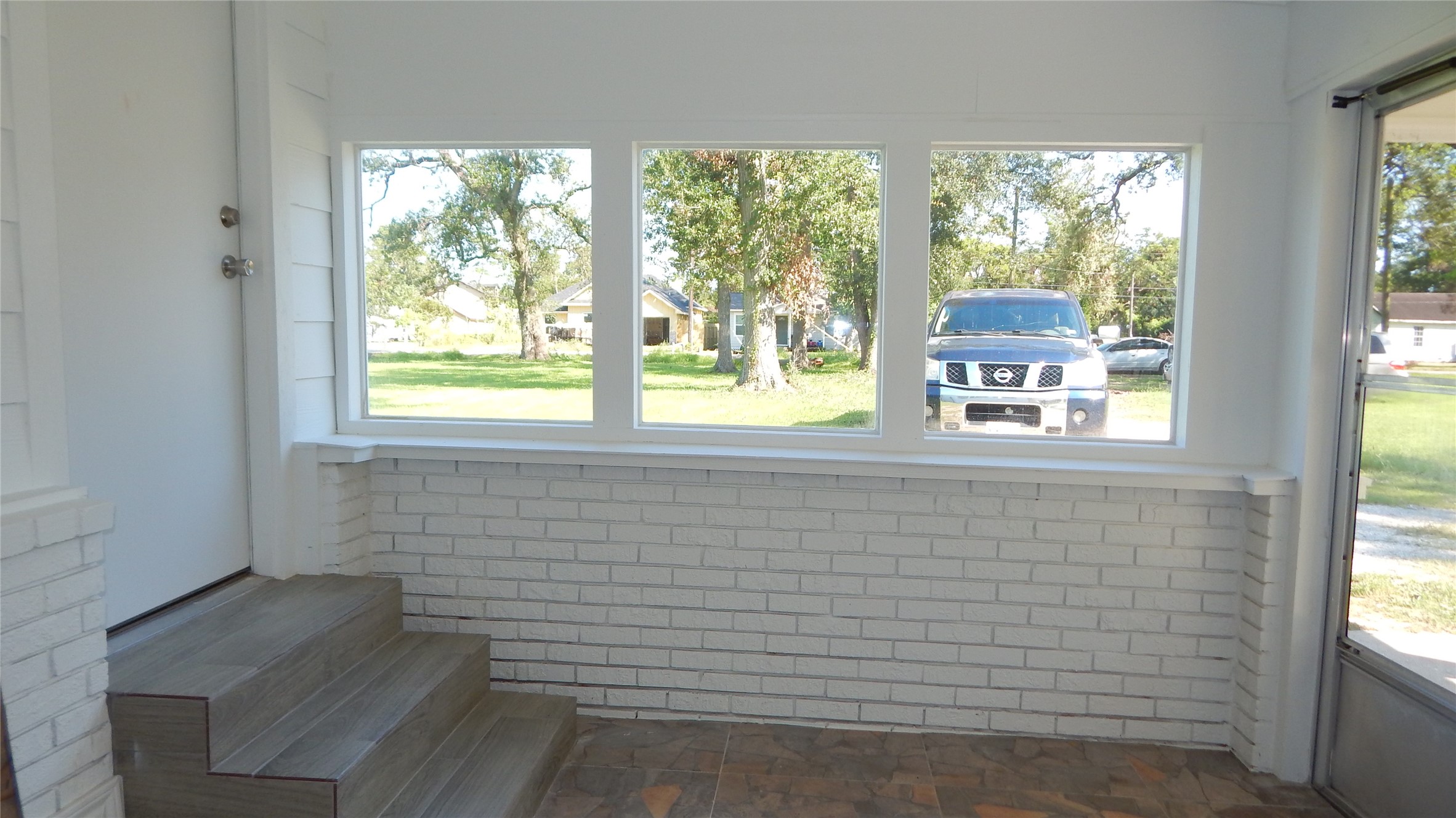500 James Street Property Photo 24