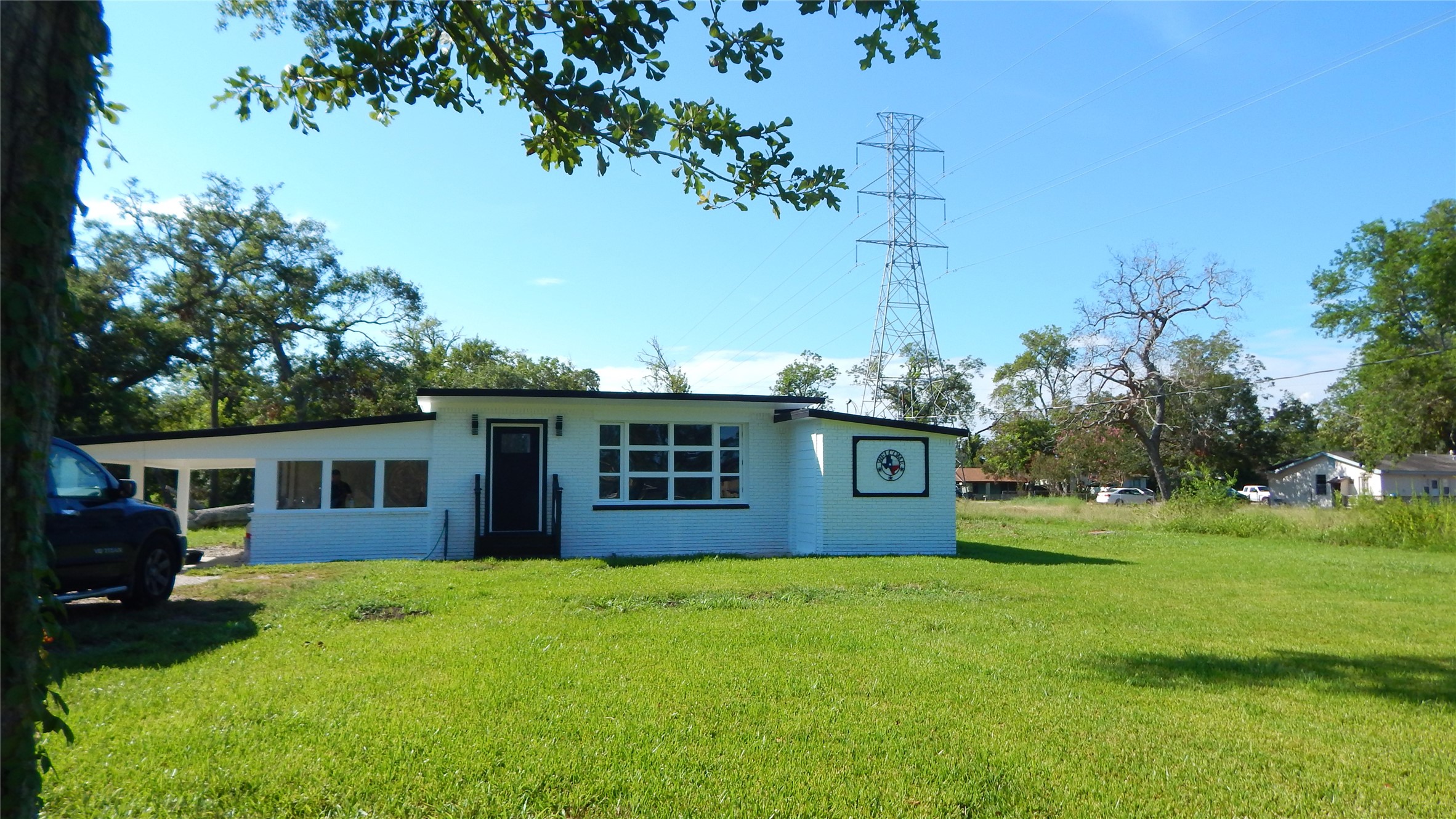 500 James Street Property Photo 28