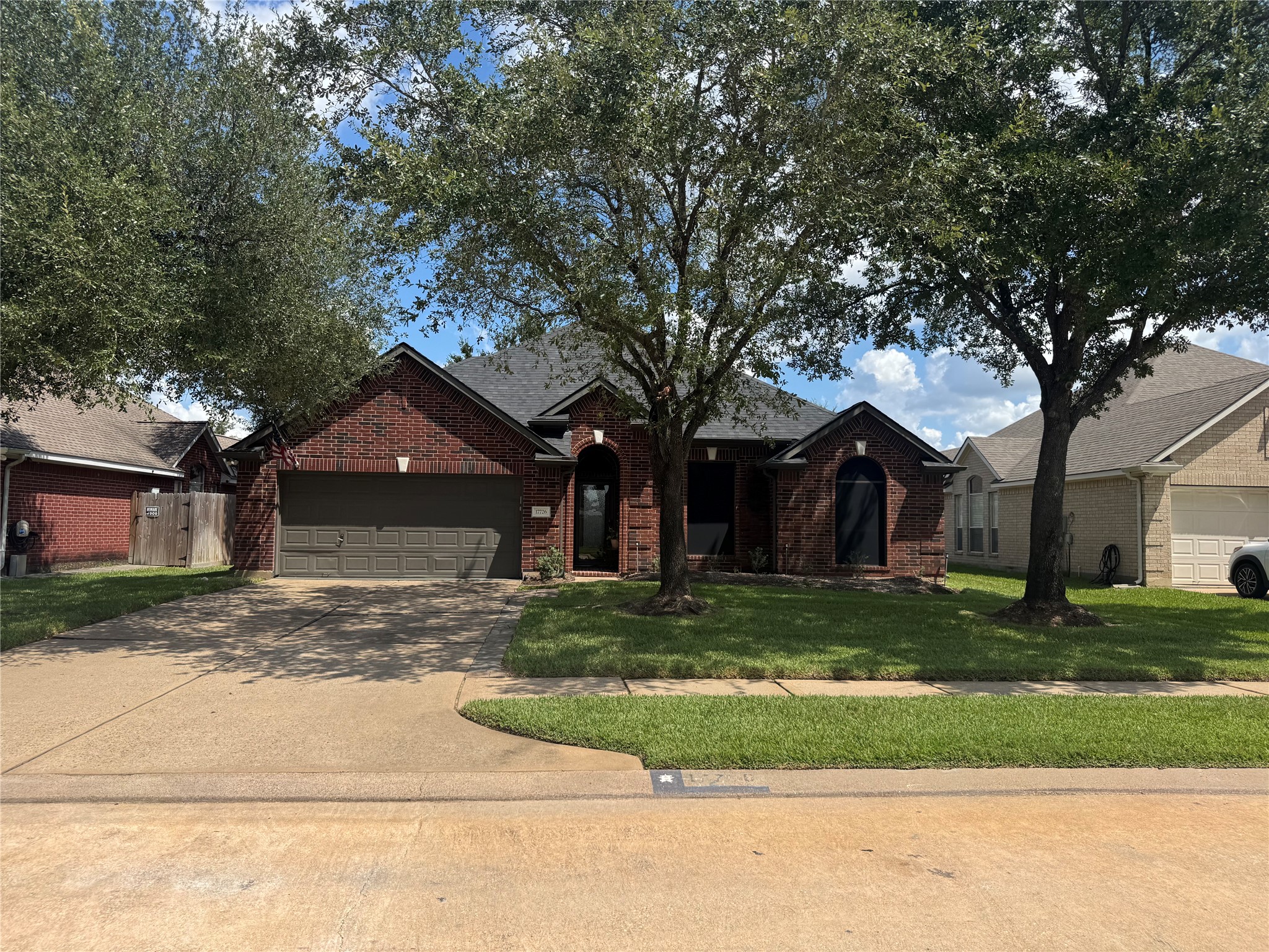 17726 Memorial Springs Drive Property Photo 2