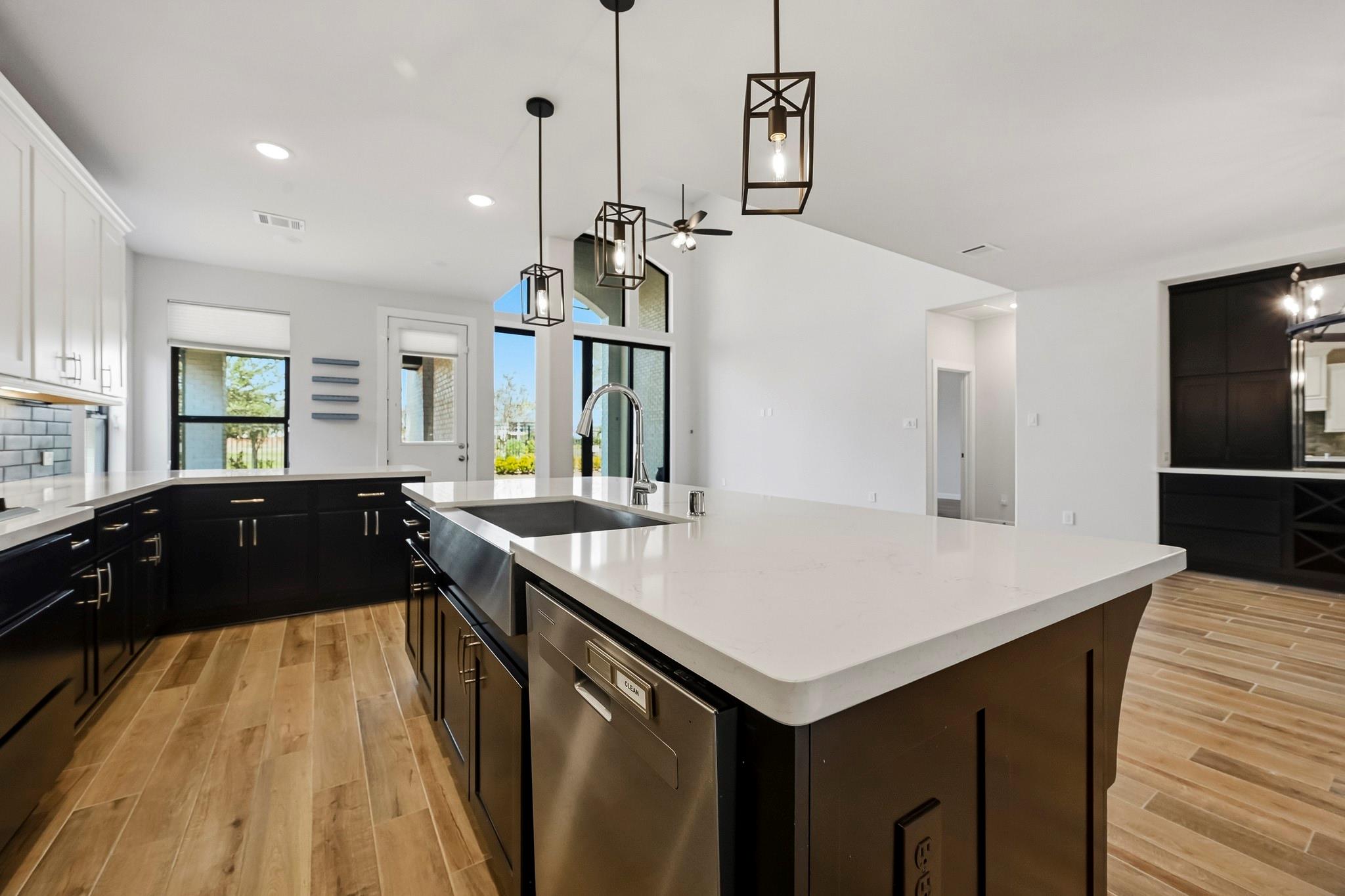6718 Waxbill Road Property Photo 6