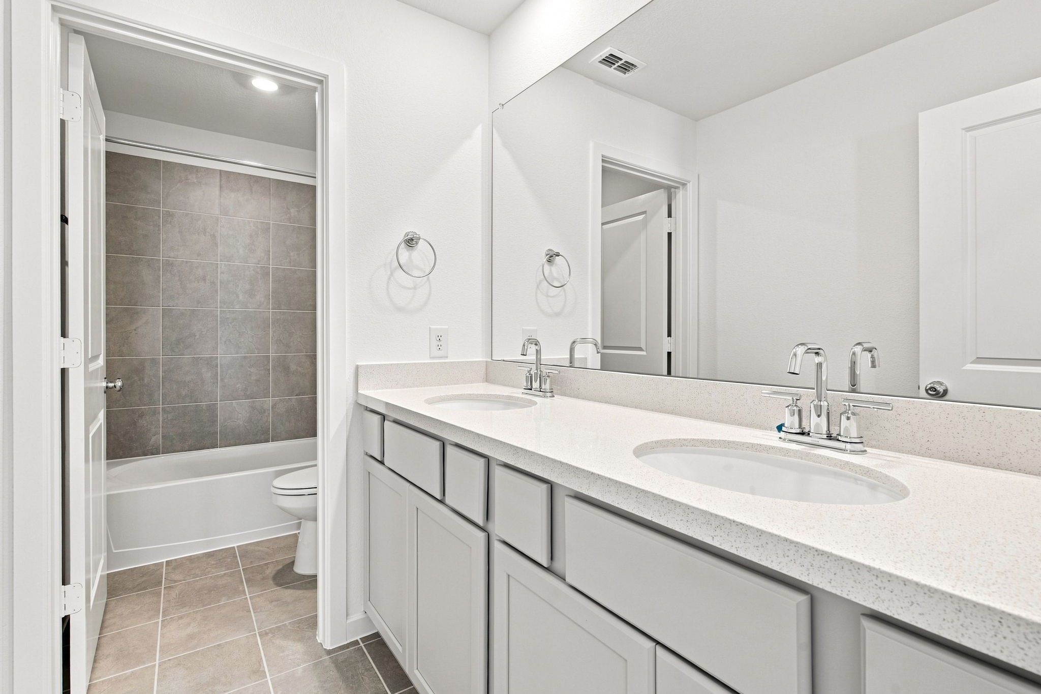 22126 Rangemore Drive Property Photo 16