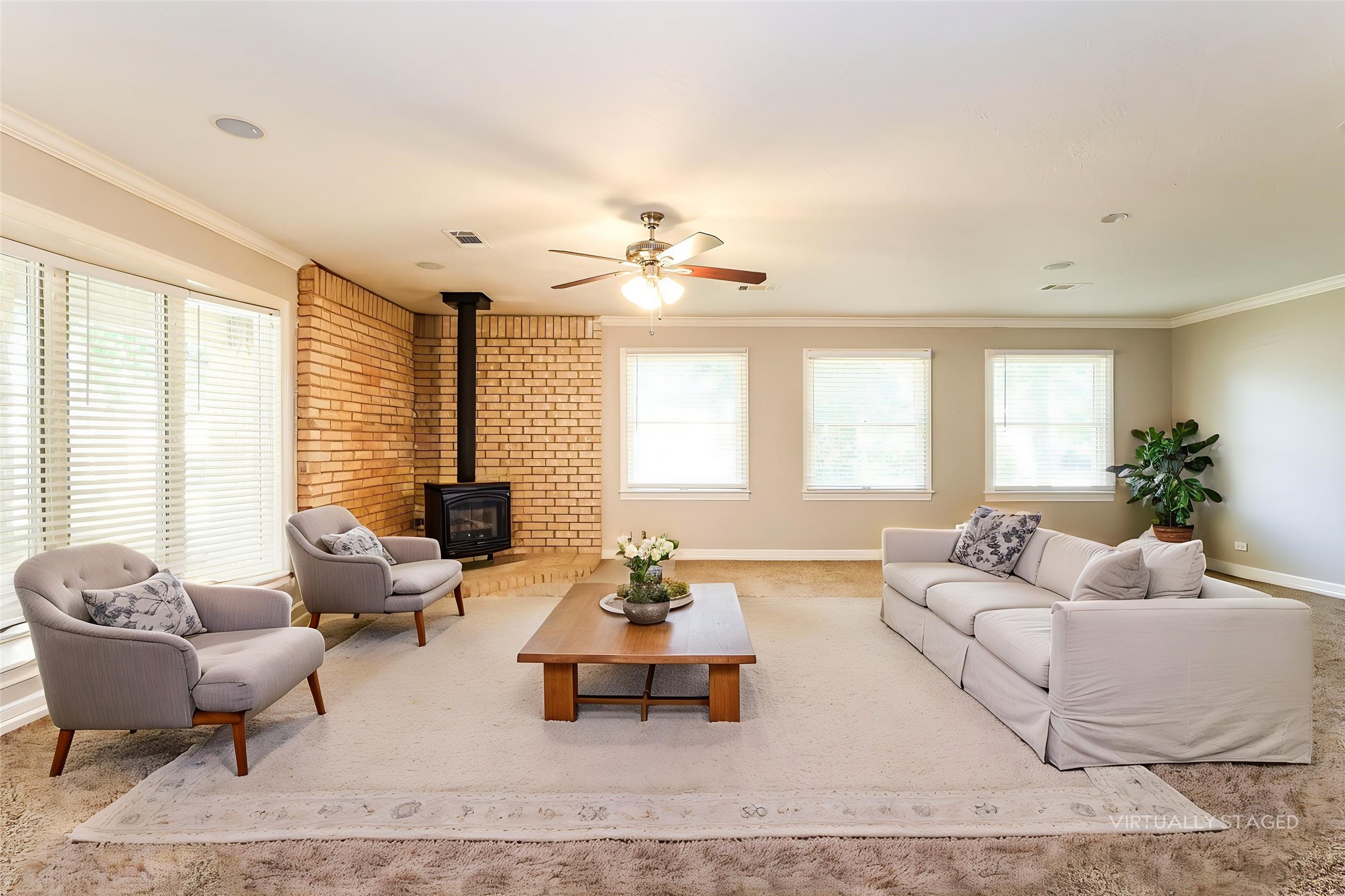 14042 Hunters Glen Property Photo 4