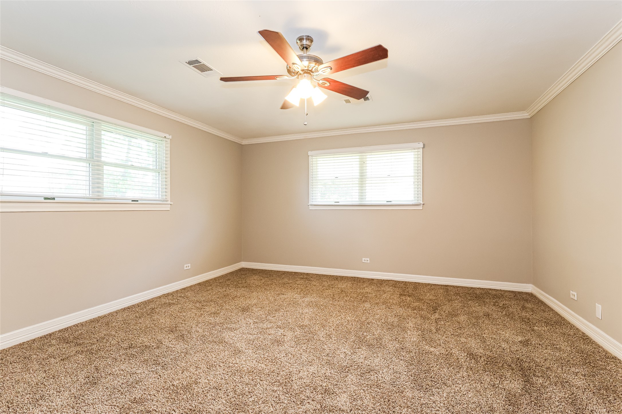 14042 Hunters Glen Property Photo 12
