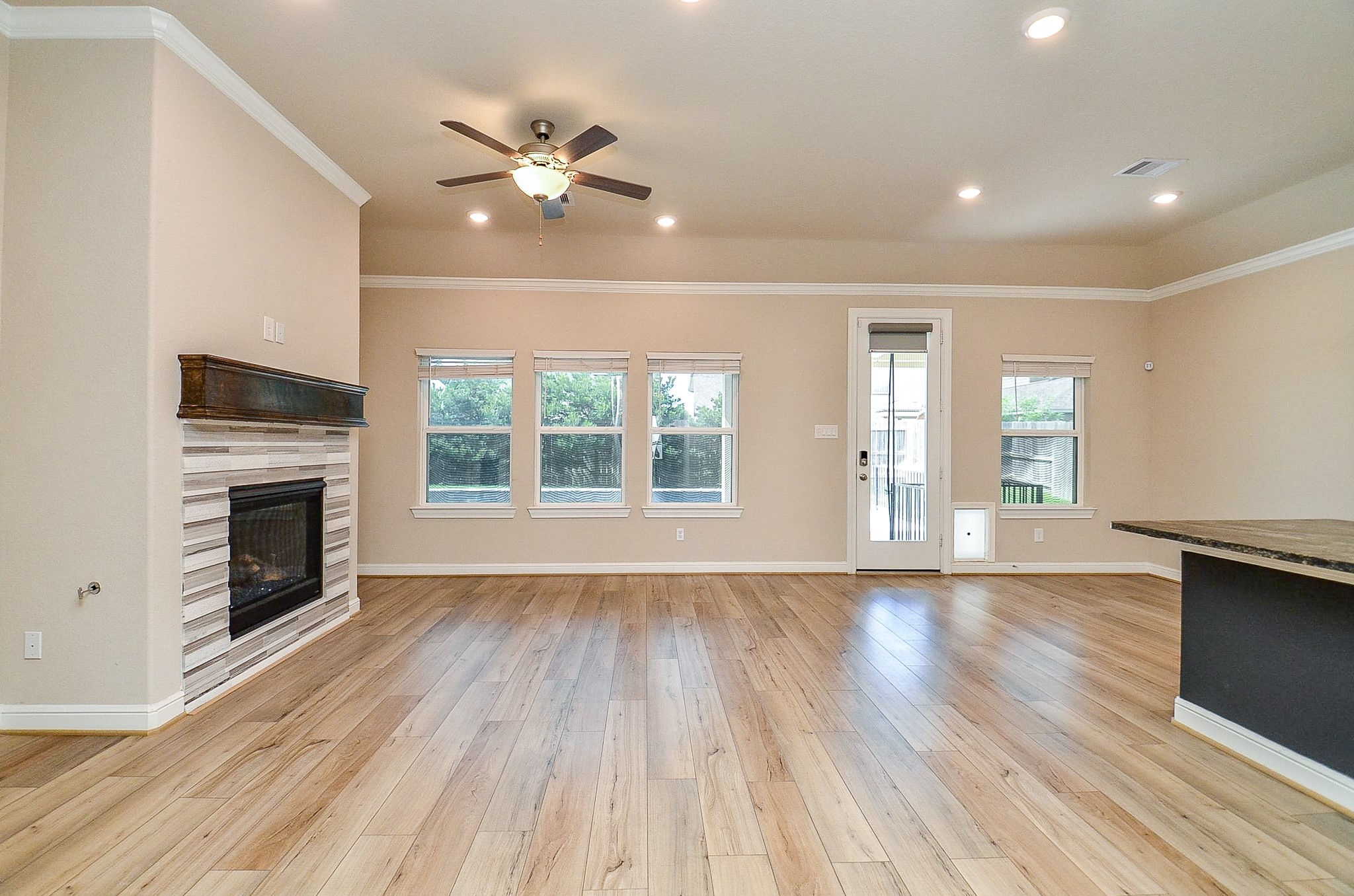 21303 Adela Point Property Photo 10