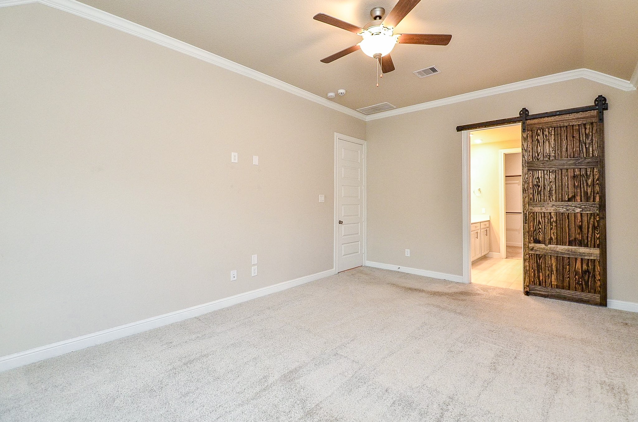 21303 Adela Point Property Photo 18