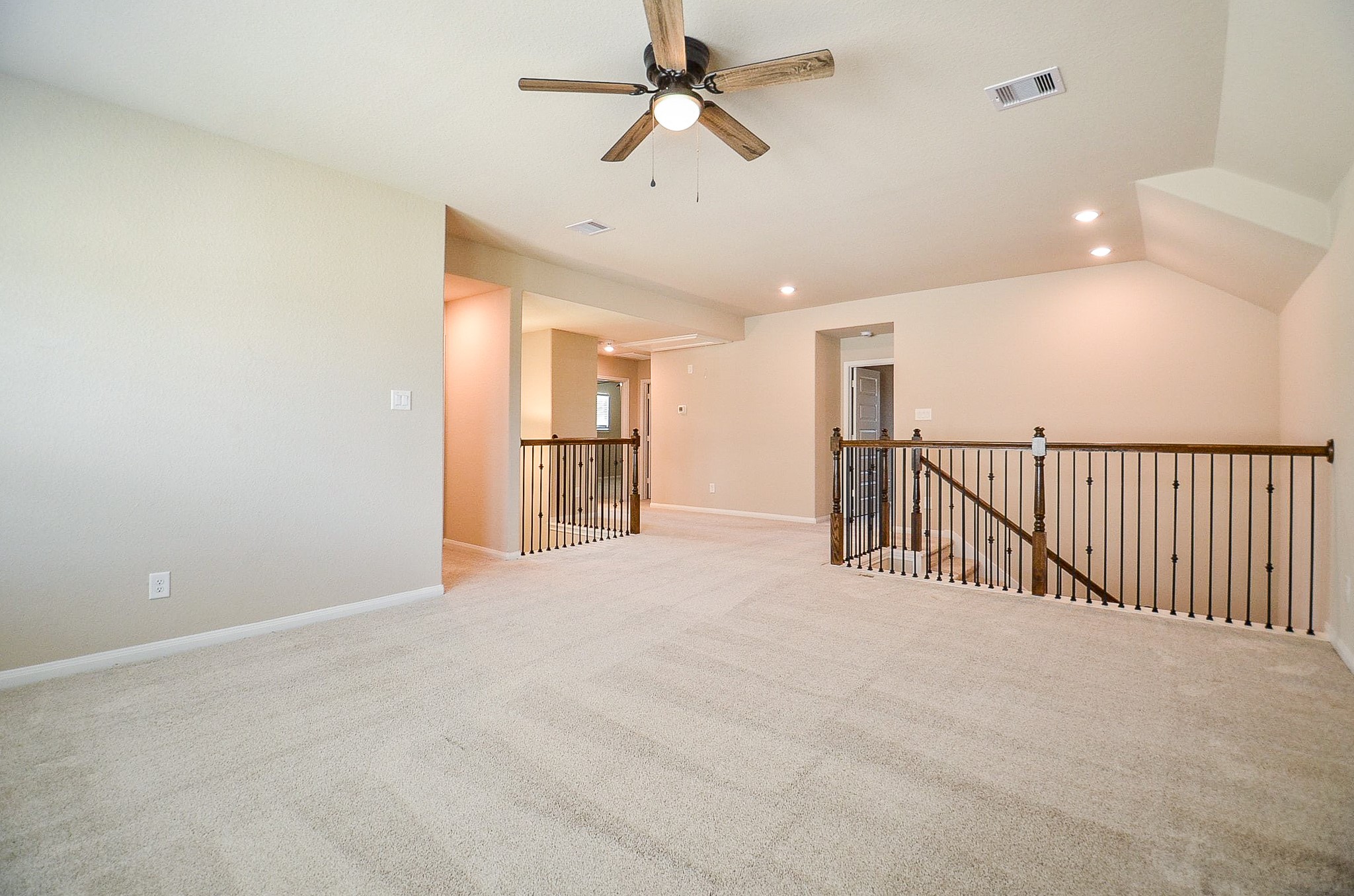 21303 Adela Point Property Photo 24