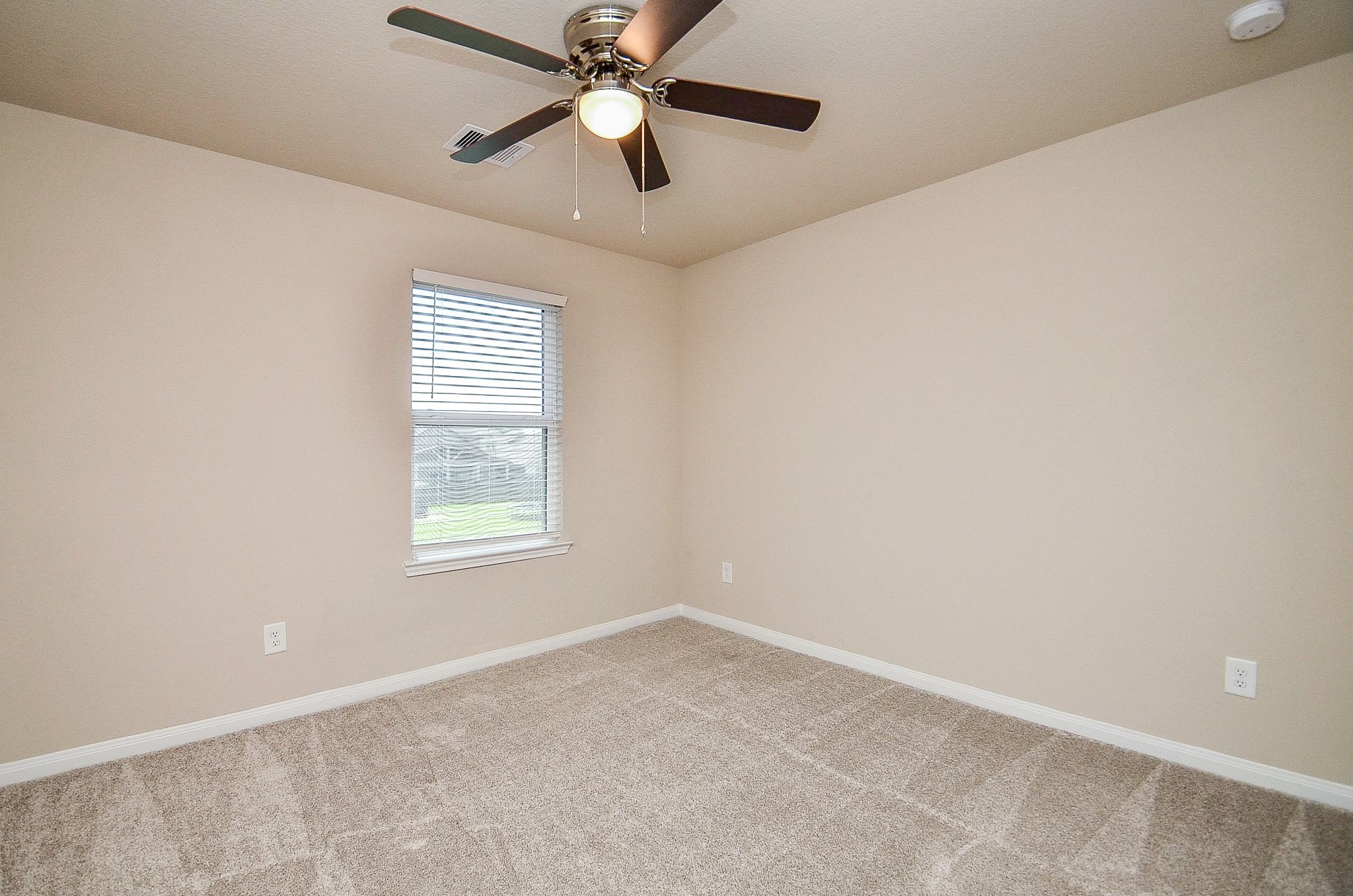 21303 Adela Point Property Photo 25