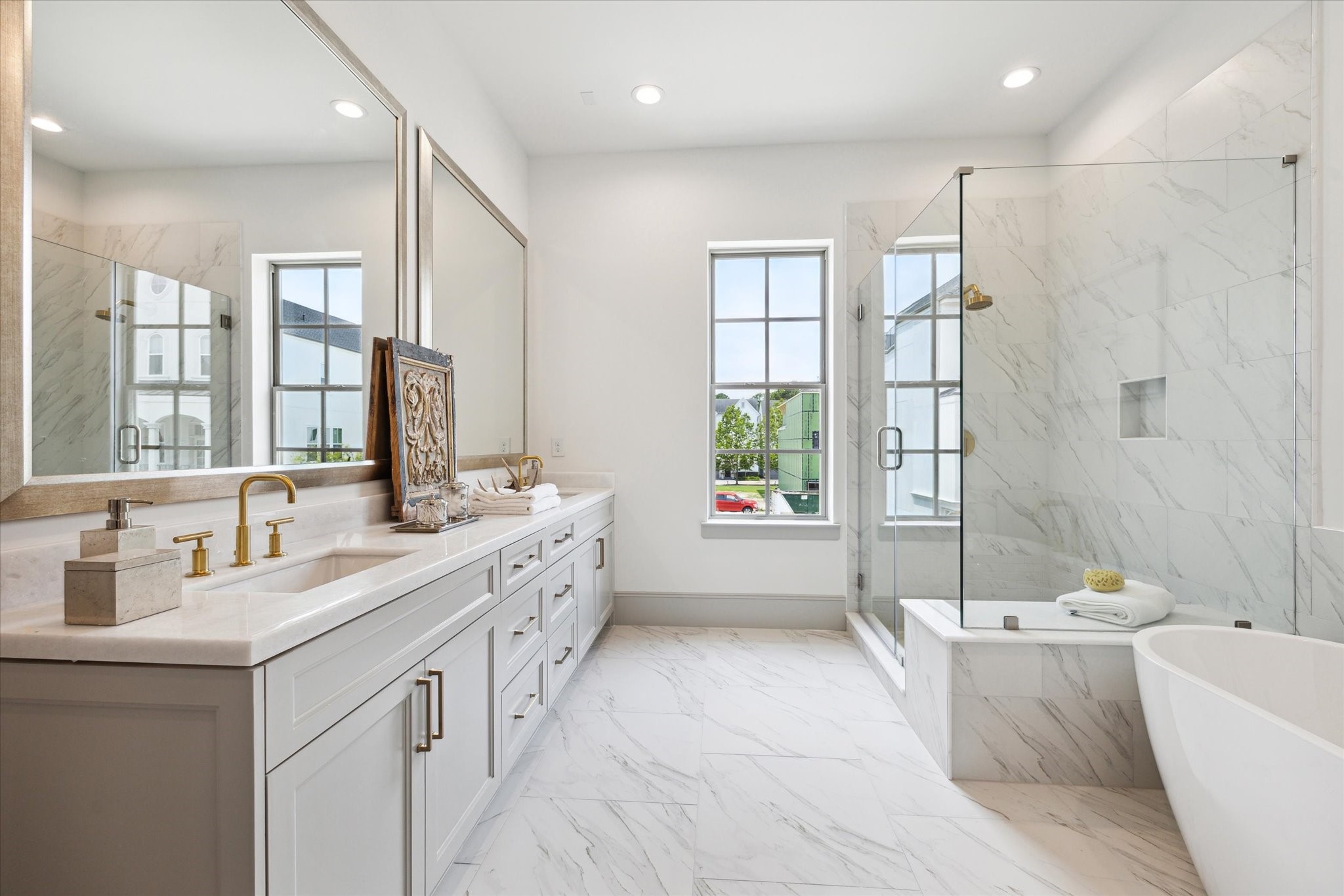 207 Sutton Row Place Property Photo 15