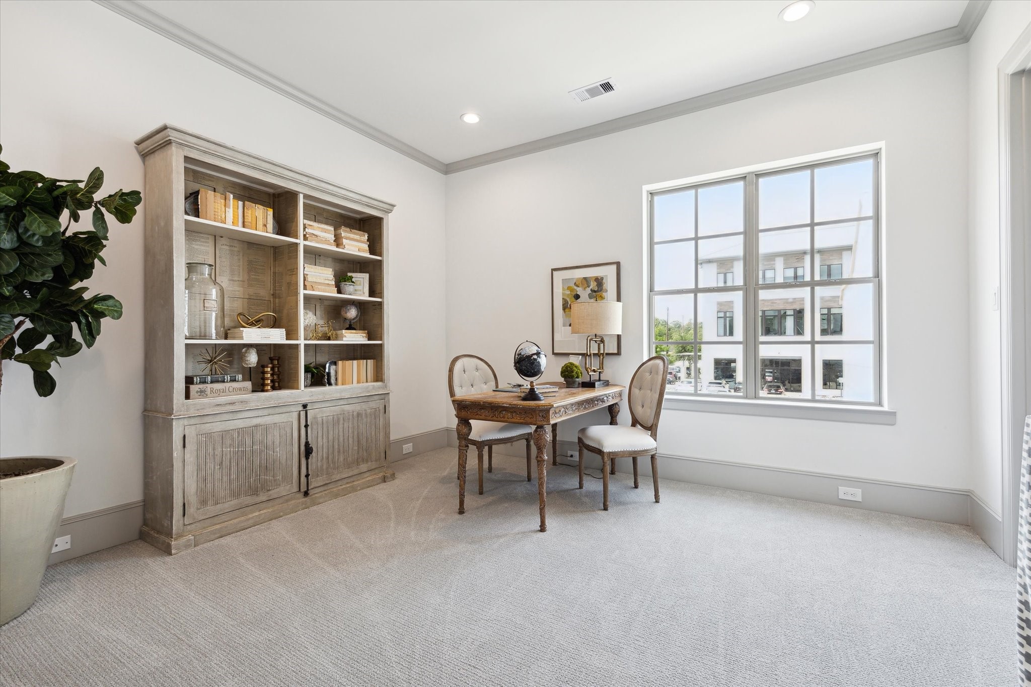 207 Sutton Row Place Property Photo 18