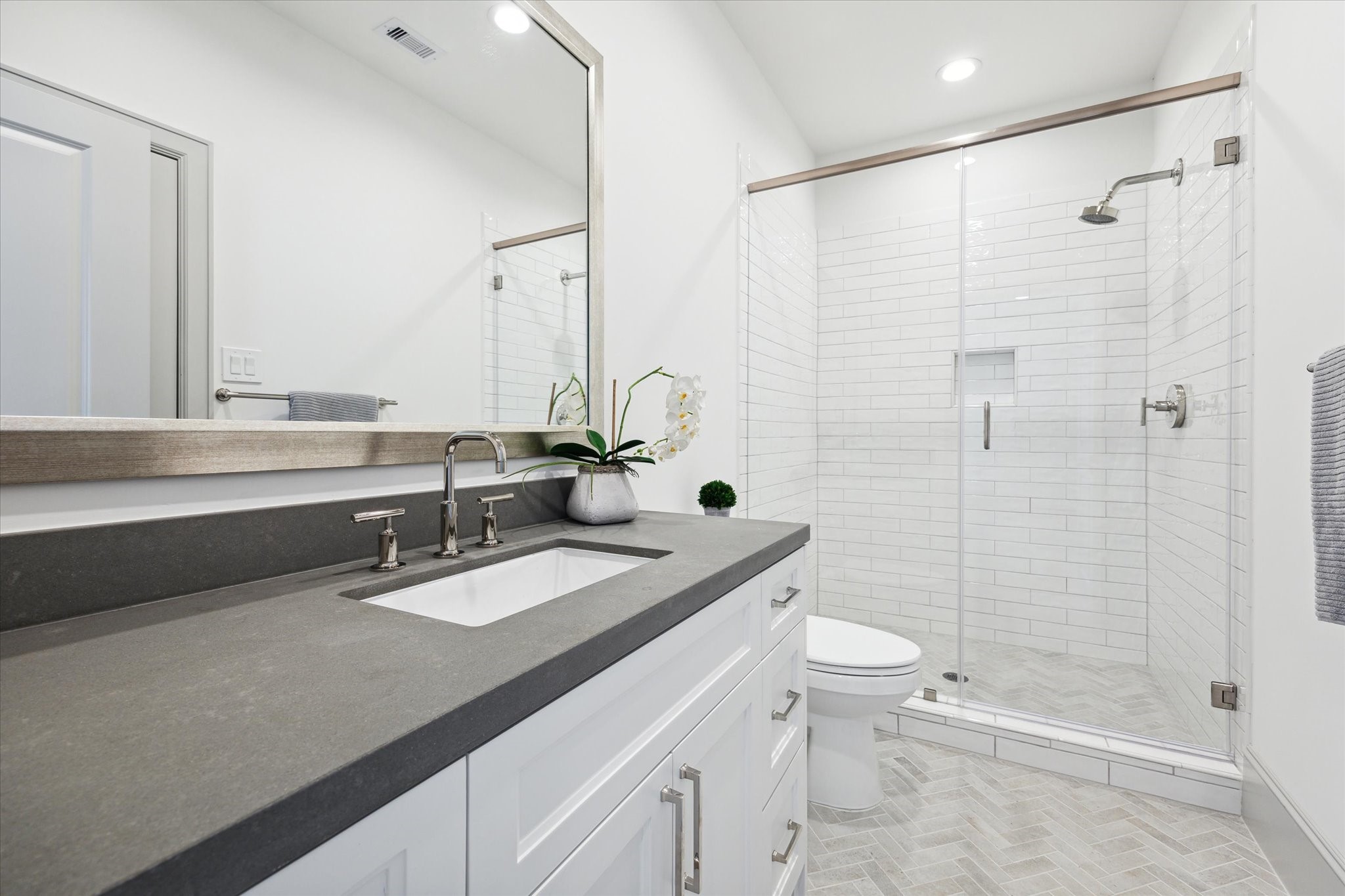 207 Sutton Row Place Property Photo 23