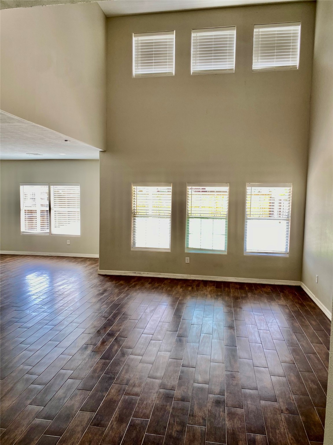 14947 Hidalgo Valley Lane Property Photo 6