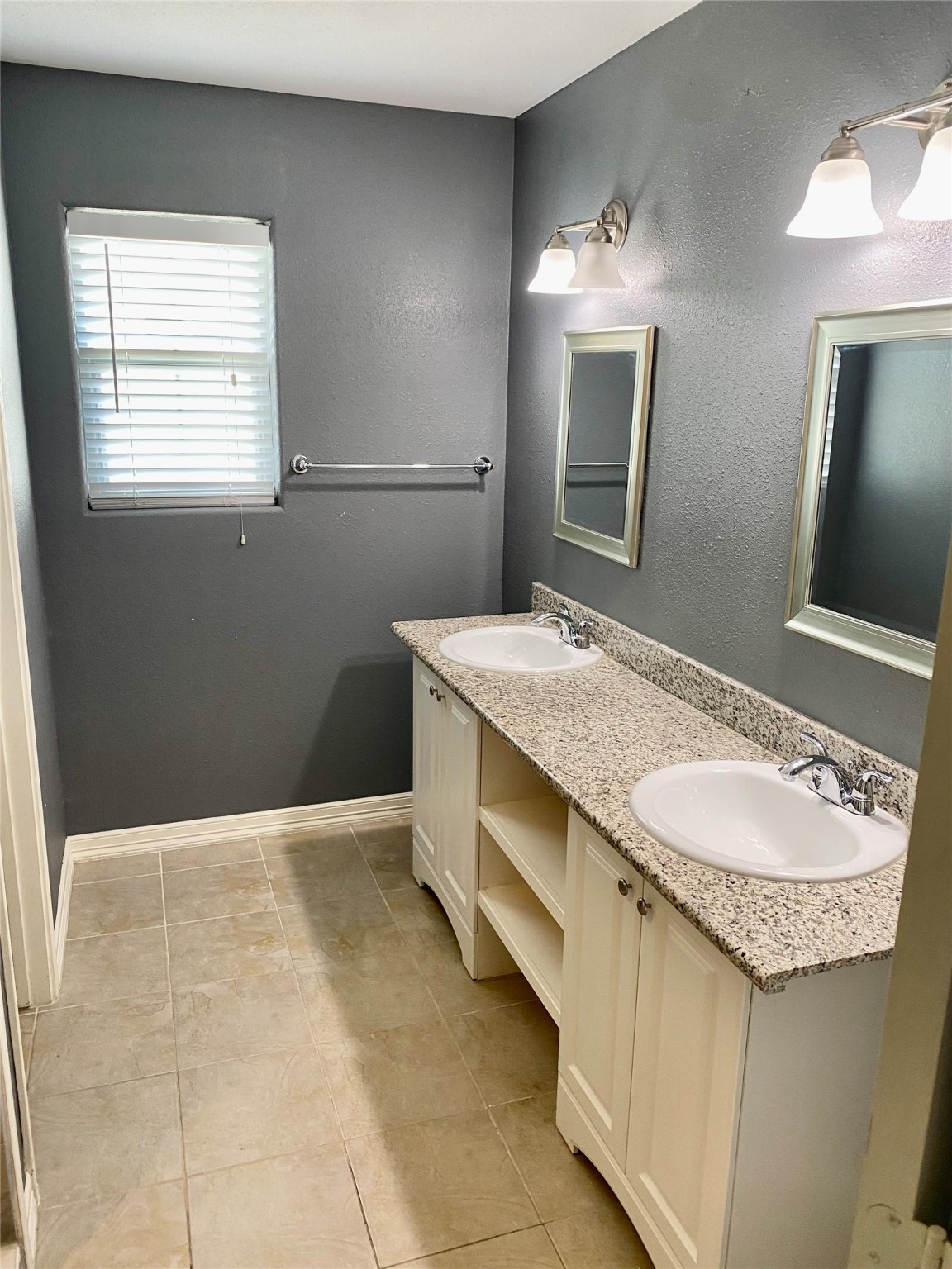 14947 Hidalgo Valley Lane Property Photo 16