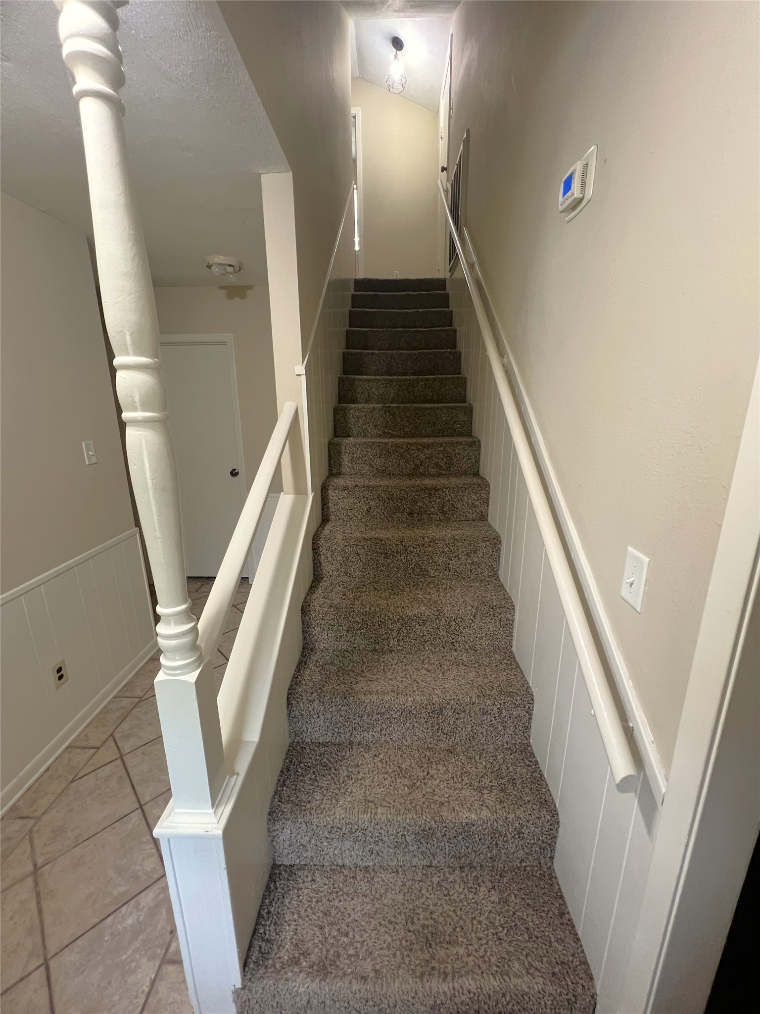 2109 Riverside Drive Property Photo 12
