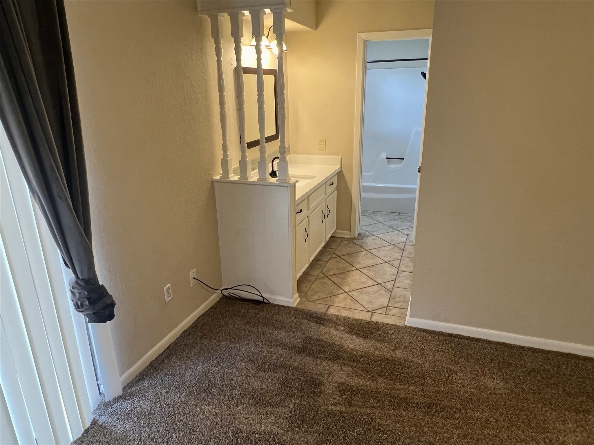 2109 Riverside Drive Property Photo 16