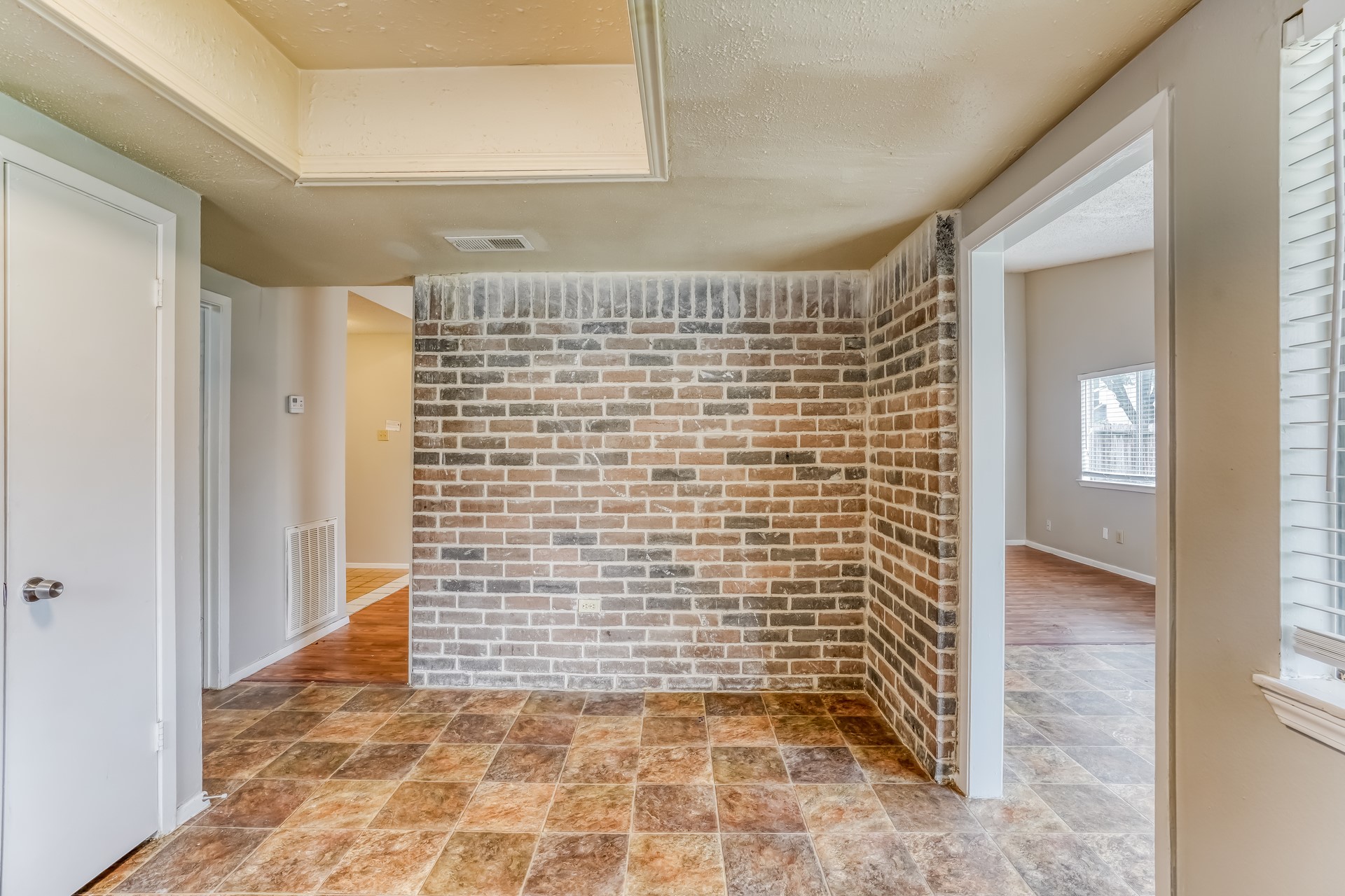 6918 Skyline Park Drive Property Photo 15