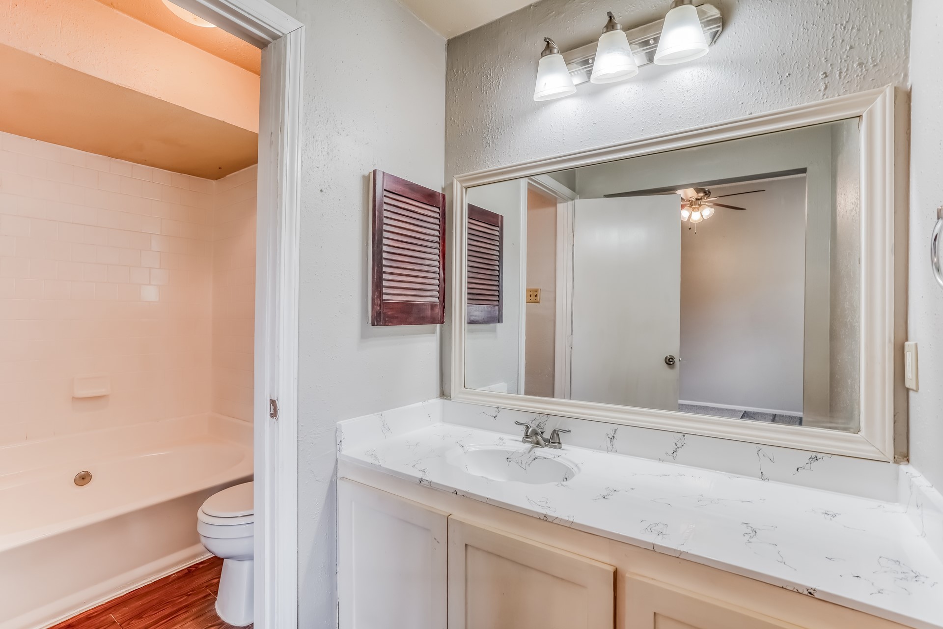 6918 Skyline Park Drive Property Photo 16