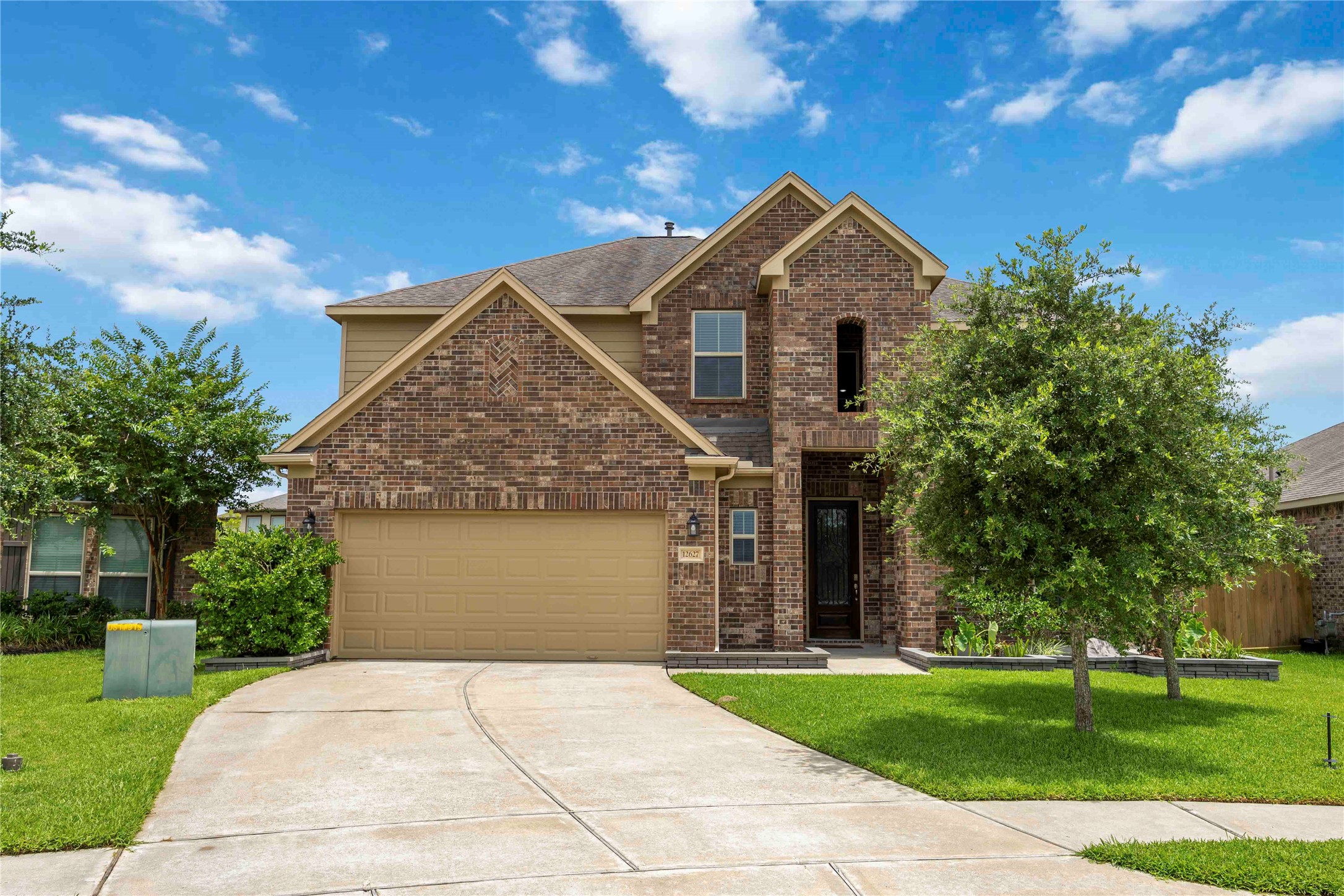 12627 White Cove Drive Property Photo 1