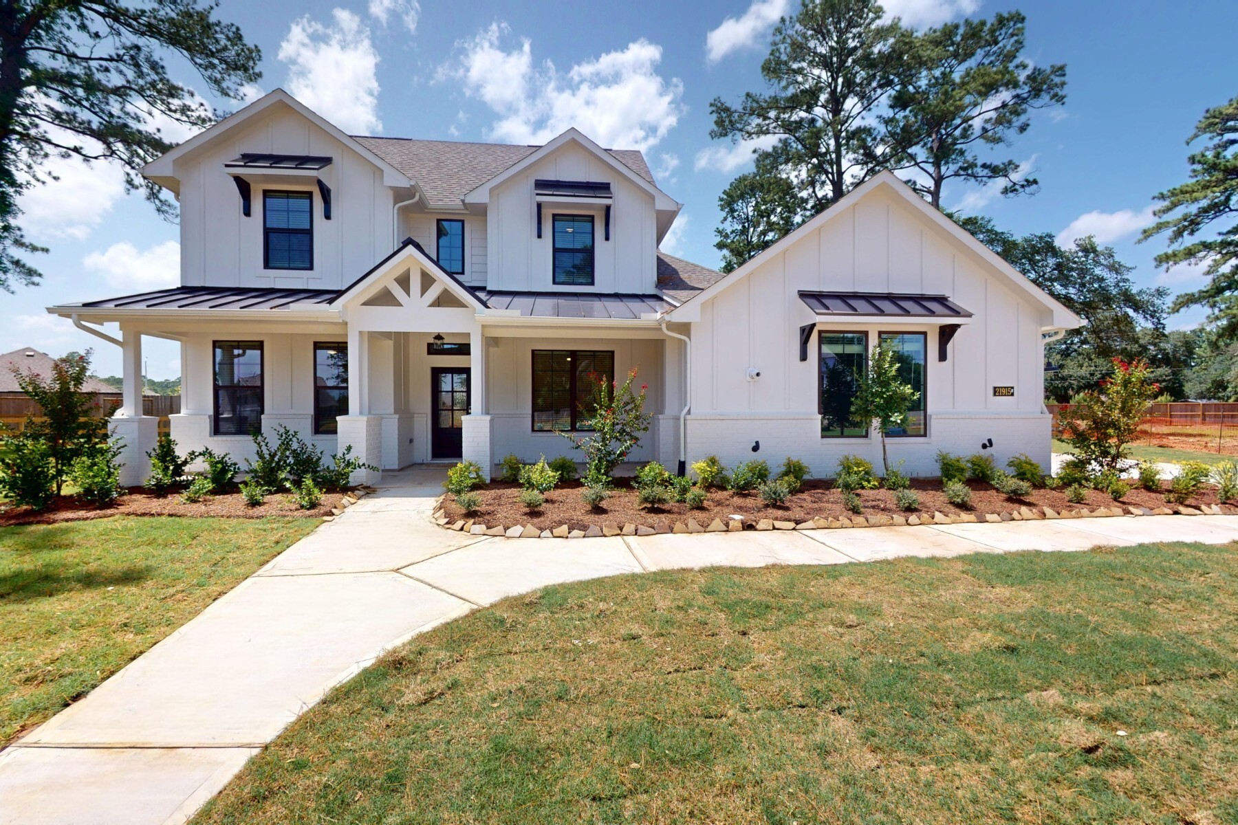 21915 Hibiscus Hedge Trail Property Photo