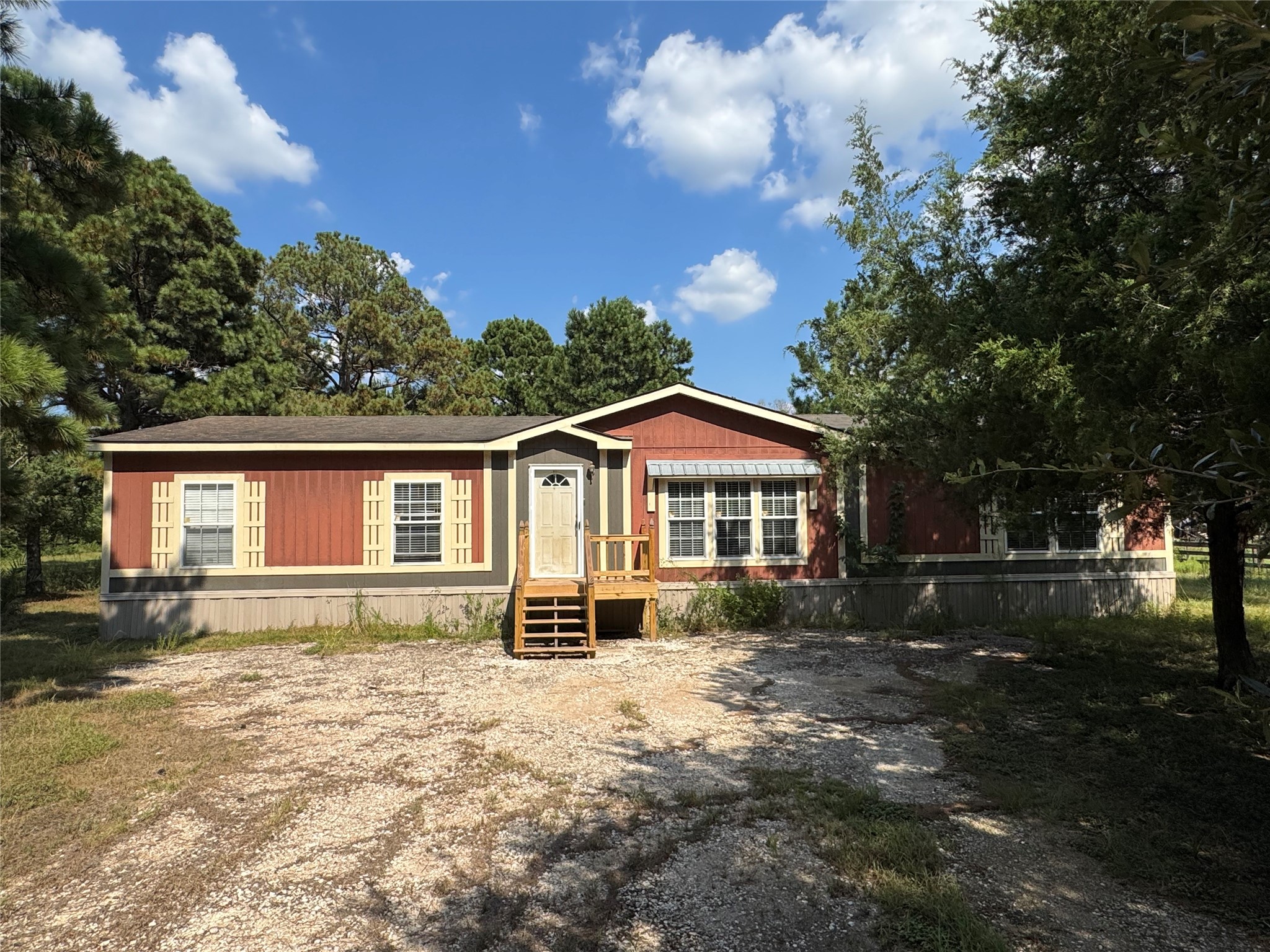 20310 Great Lake St Property Photo 1