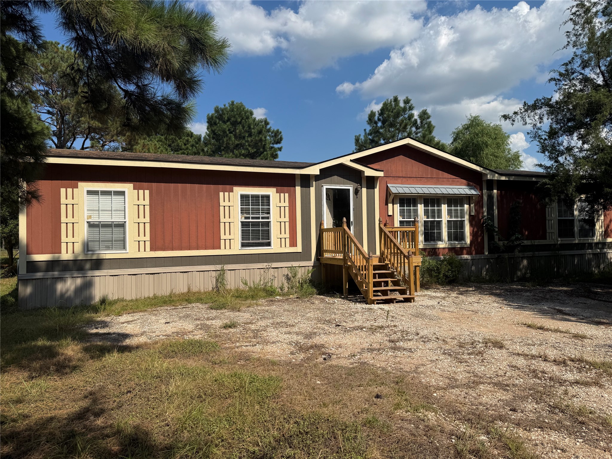 20310 Great Lake St Property Photo 2