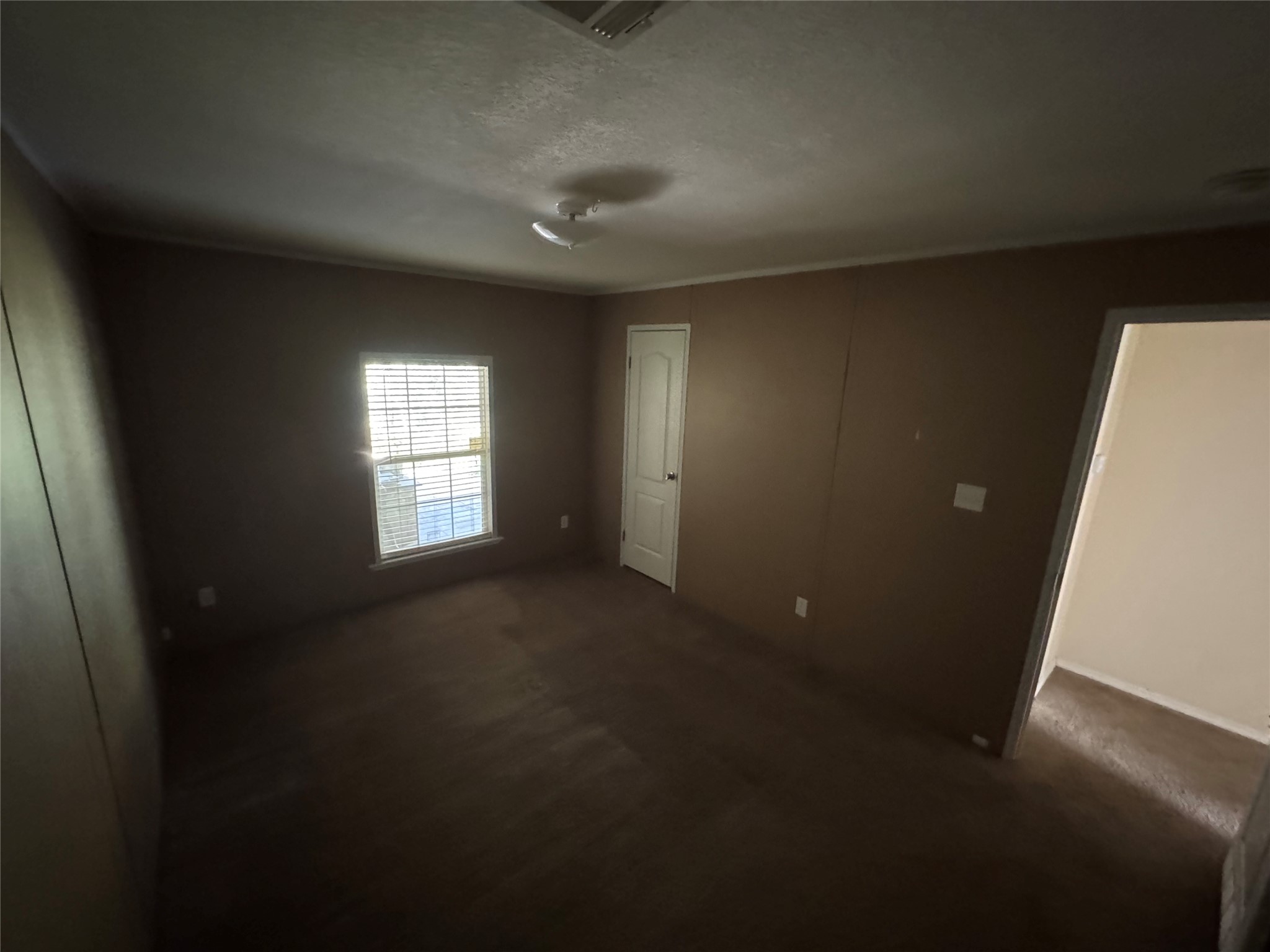 20310 Great Lake St Property Photo 13