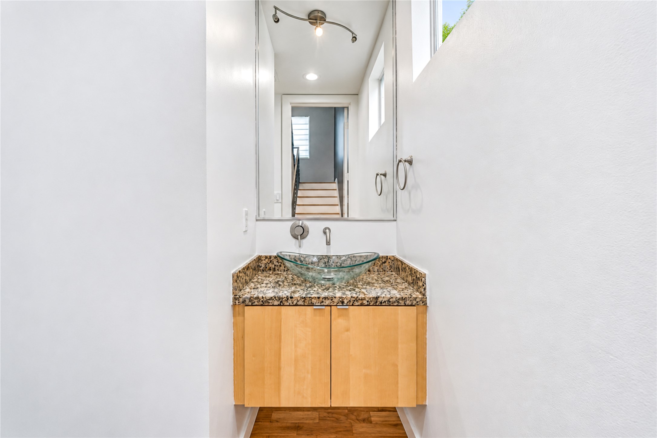 2234 Leeland Street Property Photo 20