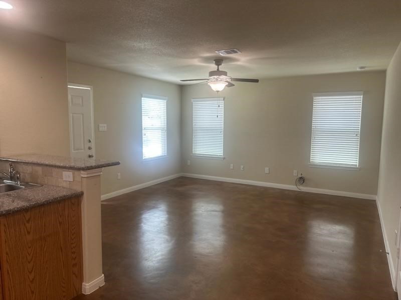 16920 W Juneau Property Photo 2