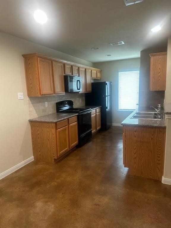 16920 W Juneau Property Photo 5