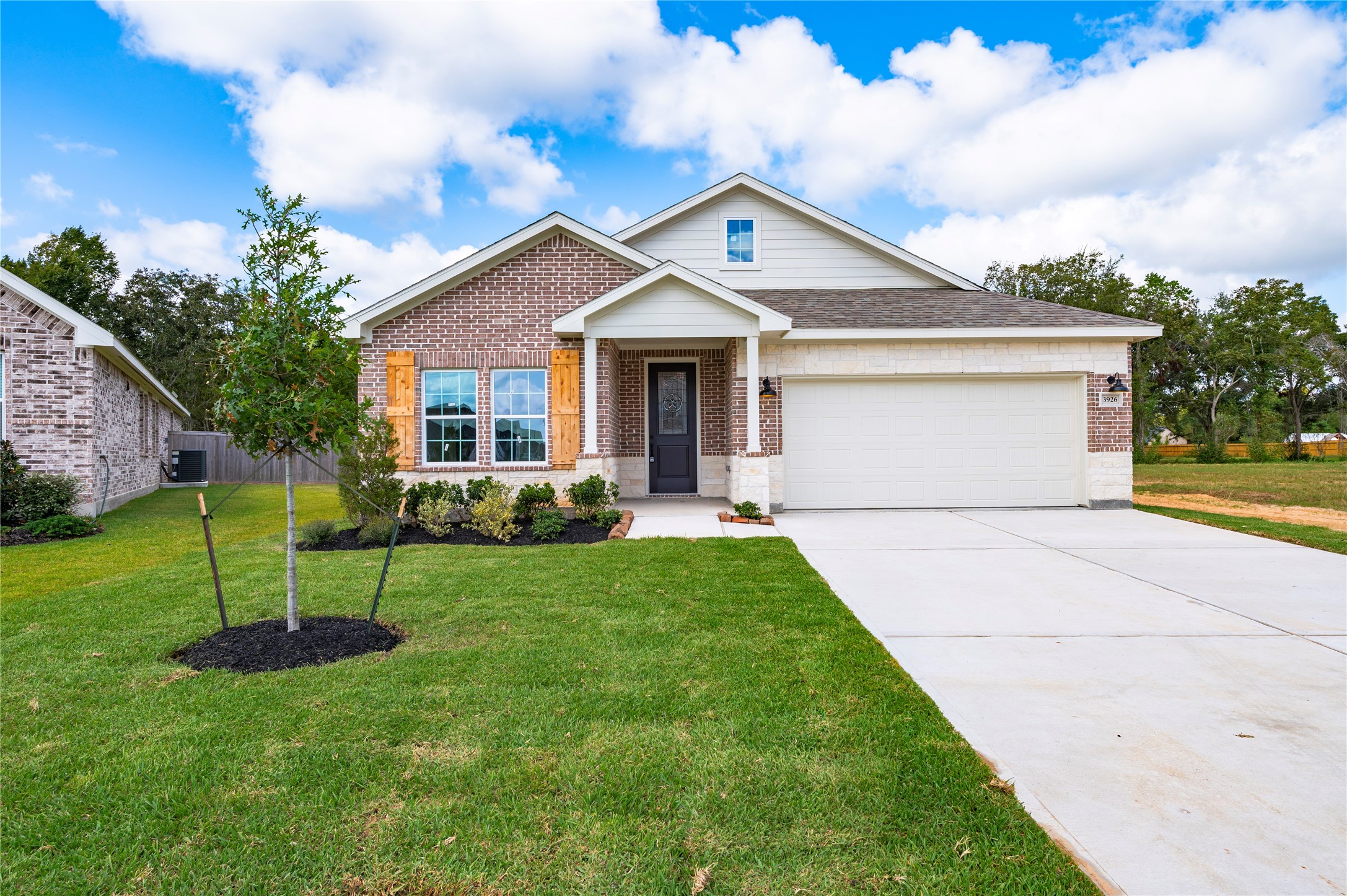 3926 Bur Oak Drive Property Photo 1