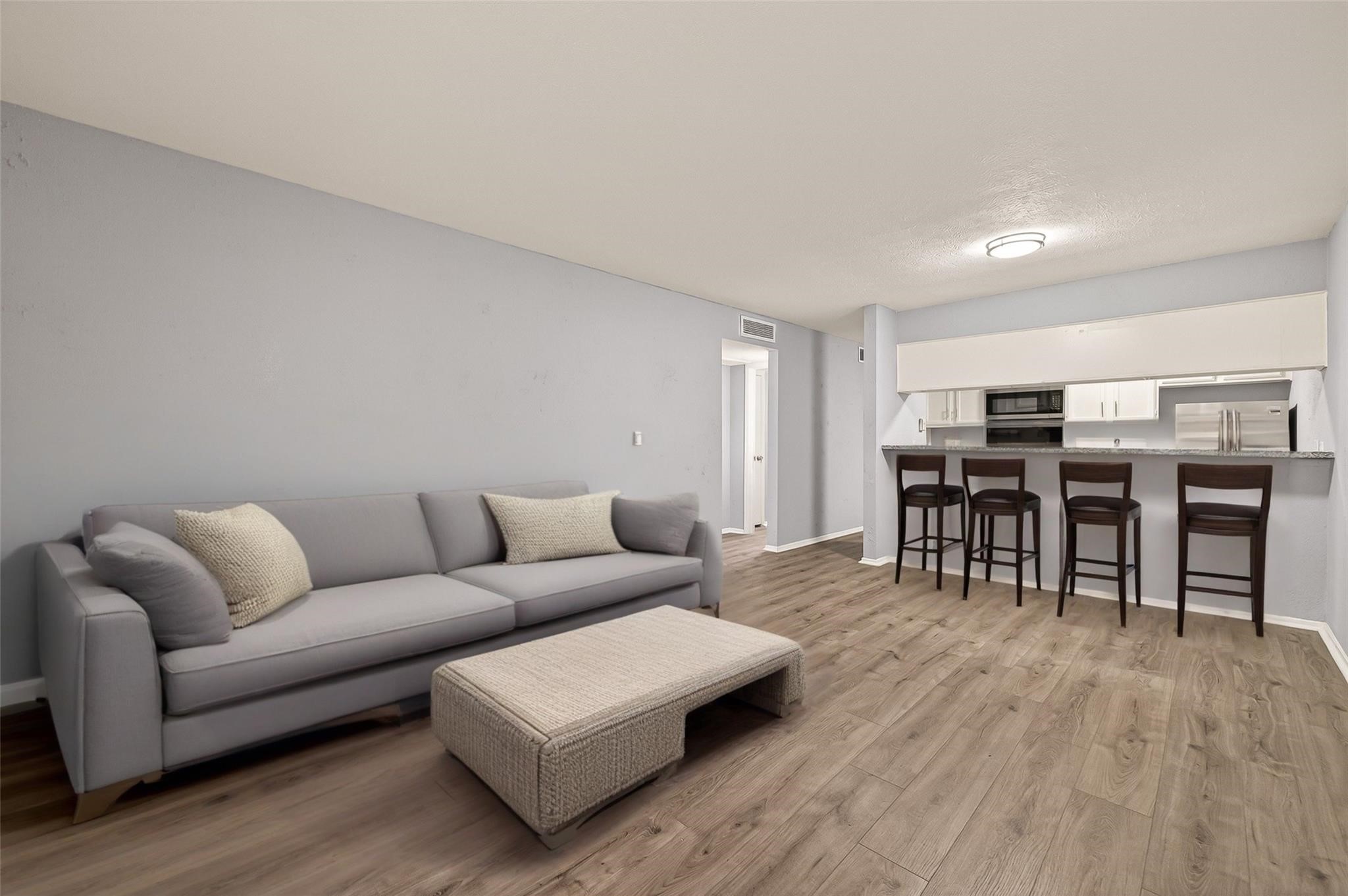 7313 Gulf Freeway 904 Property Photo 1