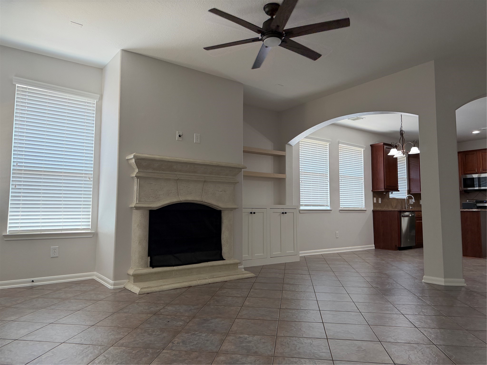 15226 Olmstead Park Drive Property Photo 3