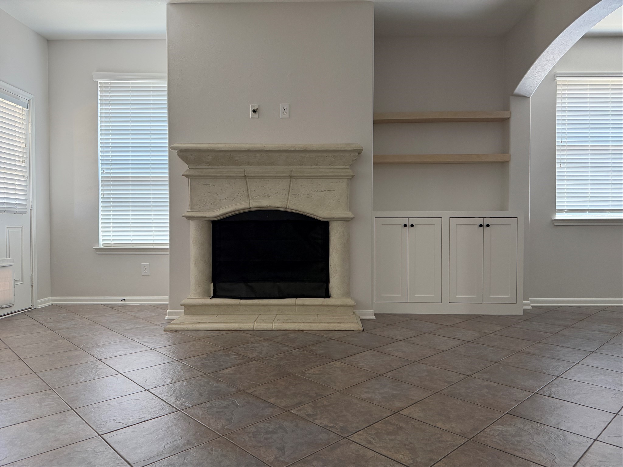 15226 Olmstead Park Drive Property Photo 4