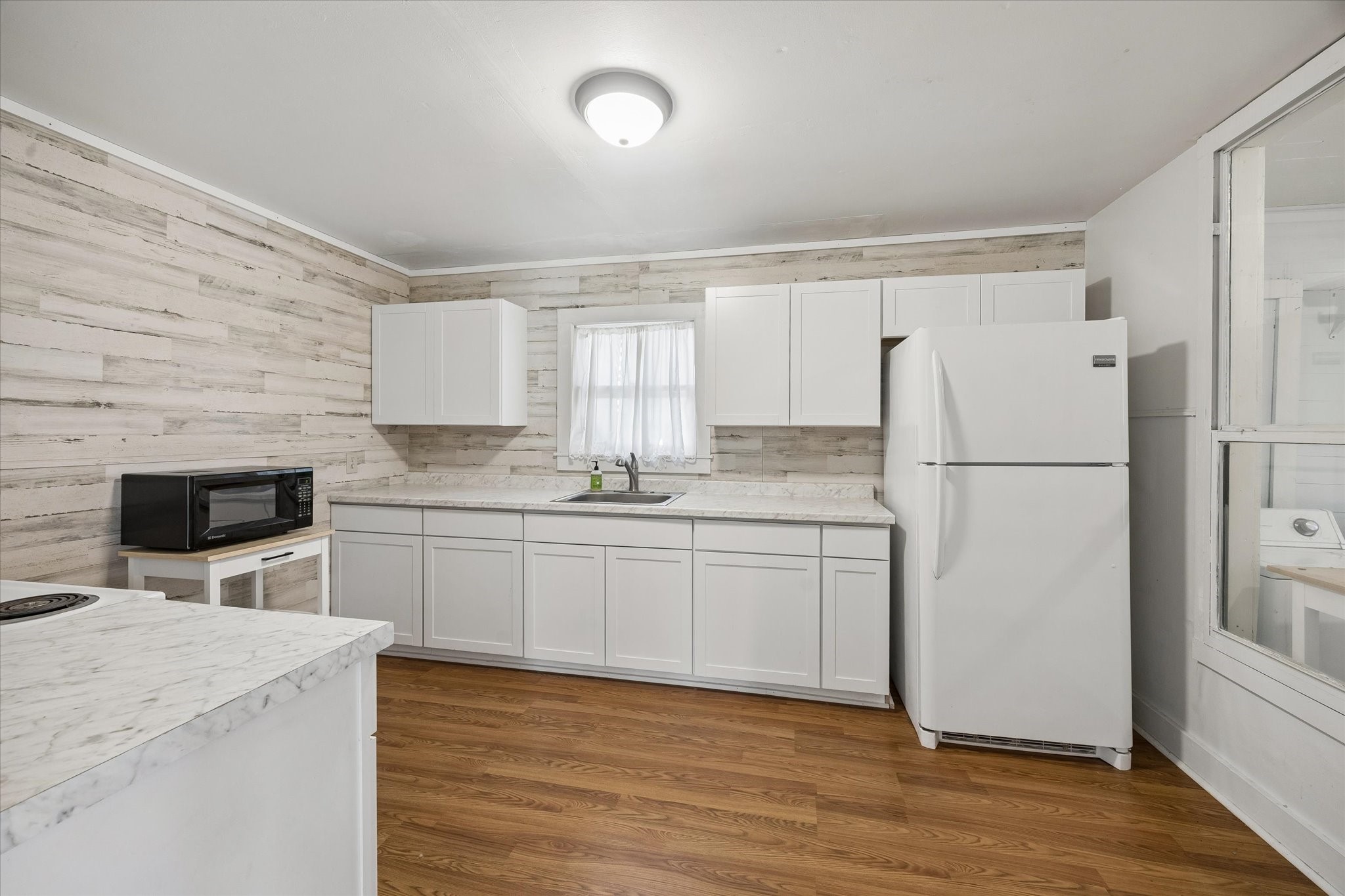 1379 Main Street Property Photo 5
