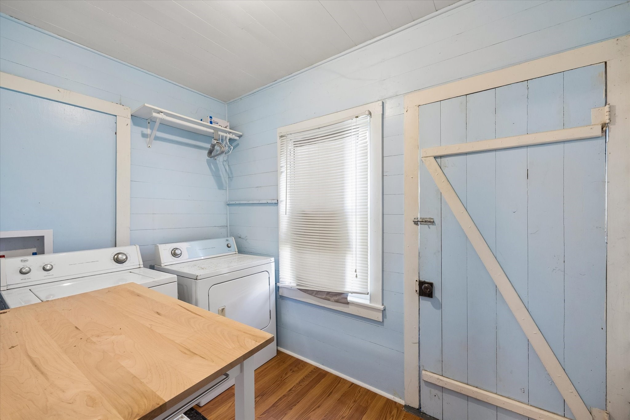 1379 Main Street Property Photo 7