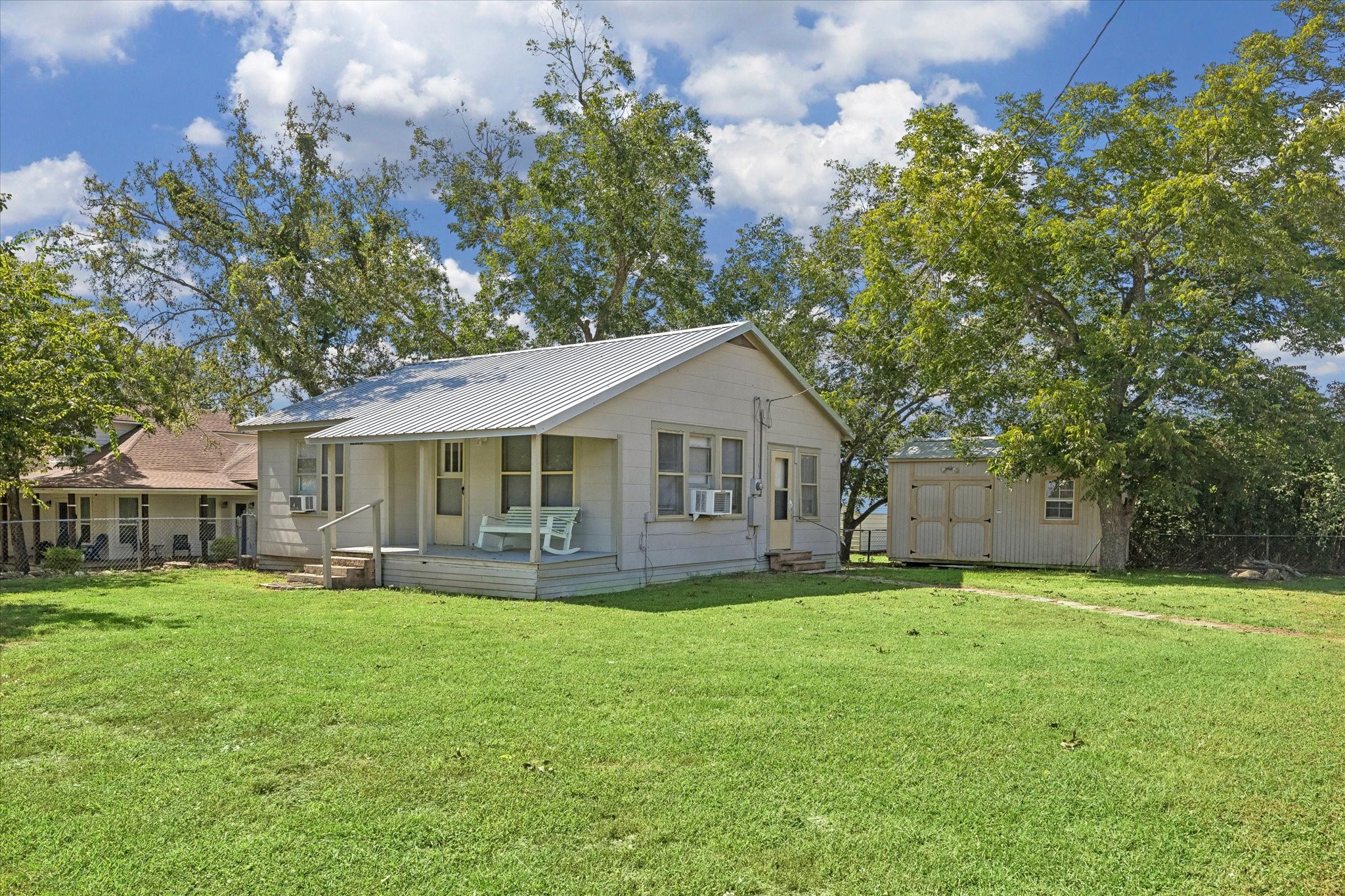 1379 Main Street Property Photo 9