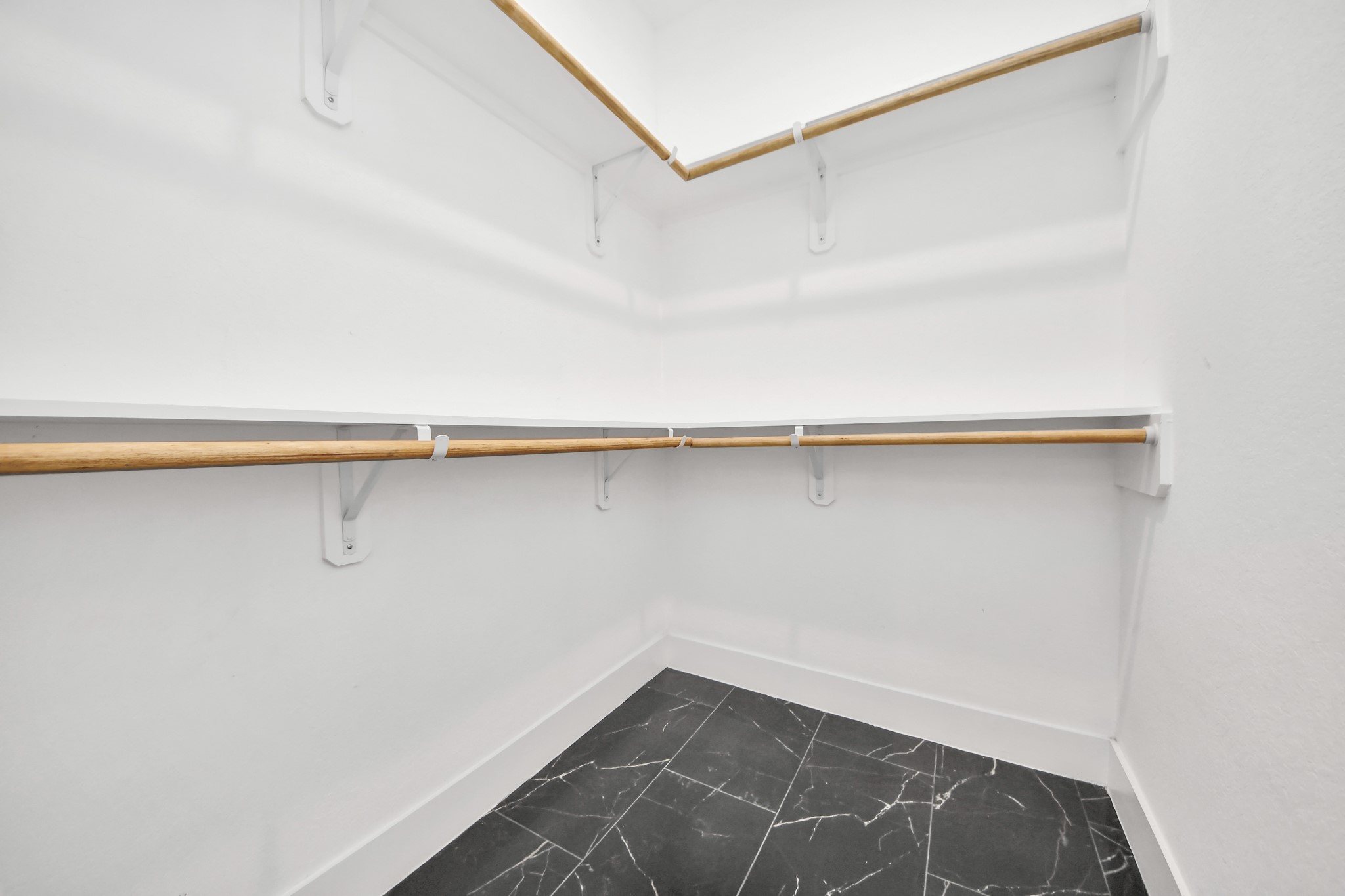 5774 Heron Drive B Property Photo 24