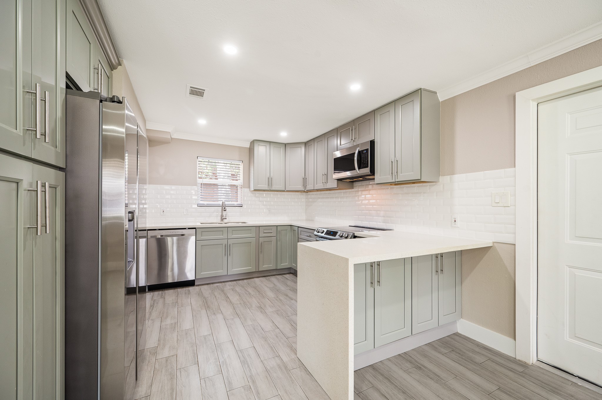 2222 Peppermill Road Property Photo 6