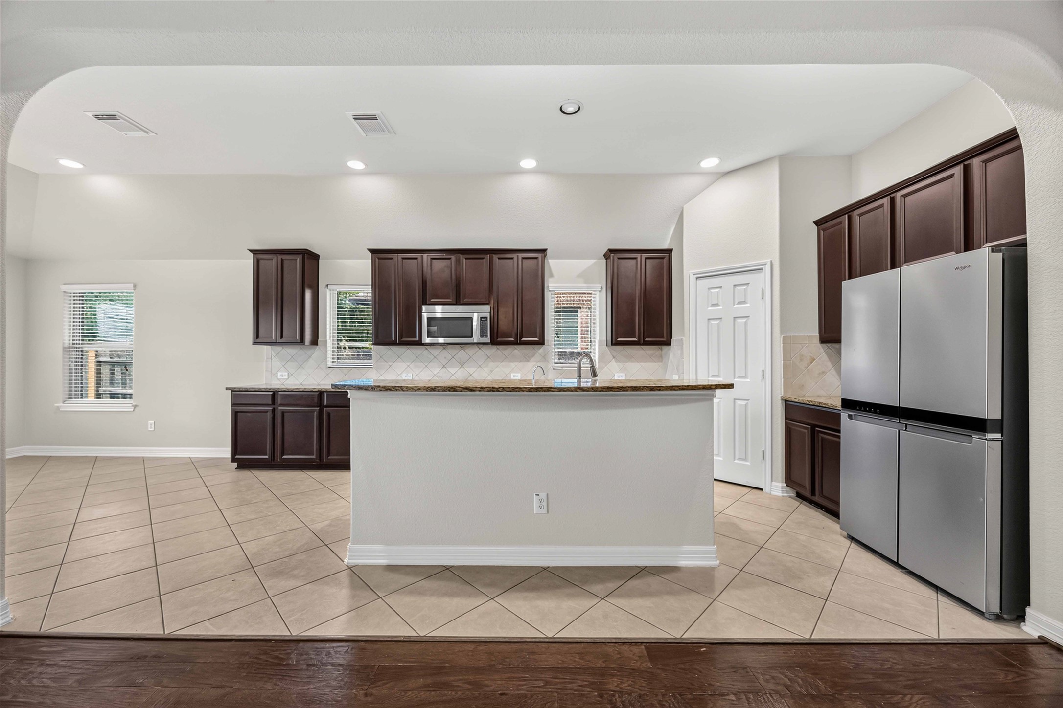 28907 Crested Butte Drive Property Photo 9