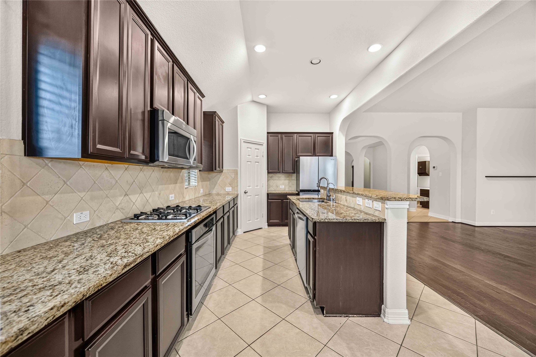 28907 Crested Butte Drive Property Photo 10