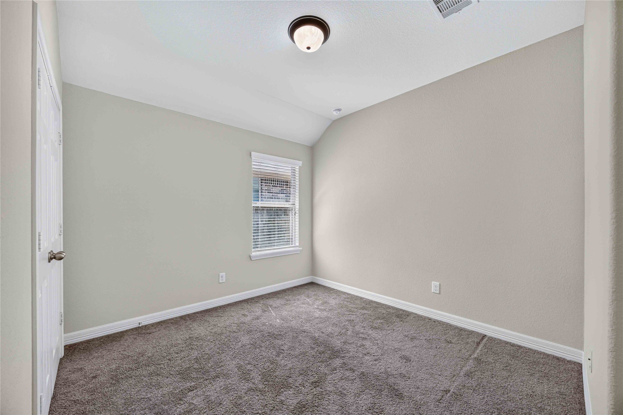 28907 Crested Butte Drive Property Photo 17