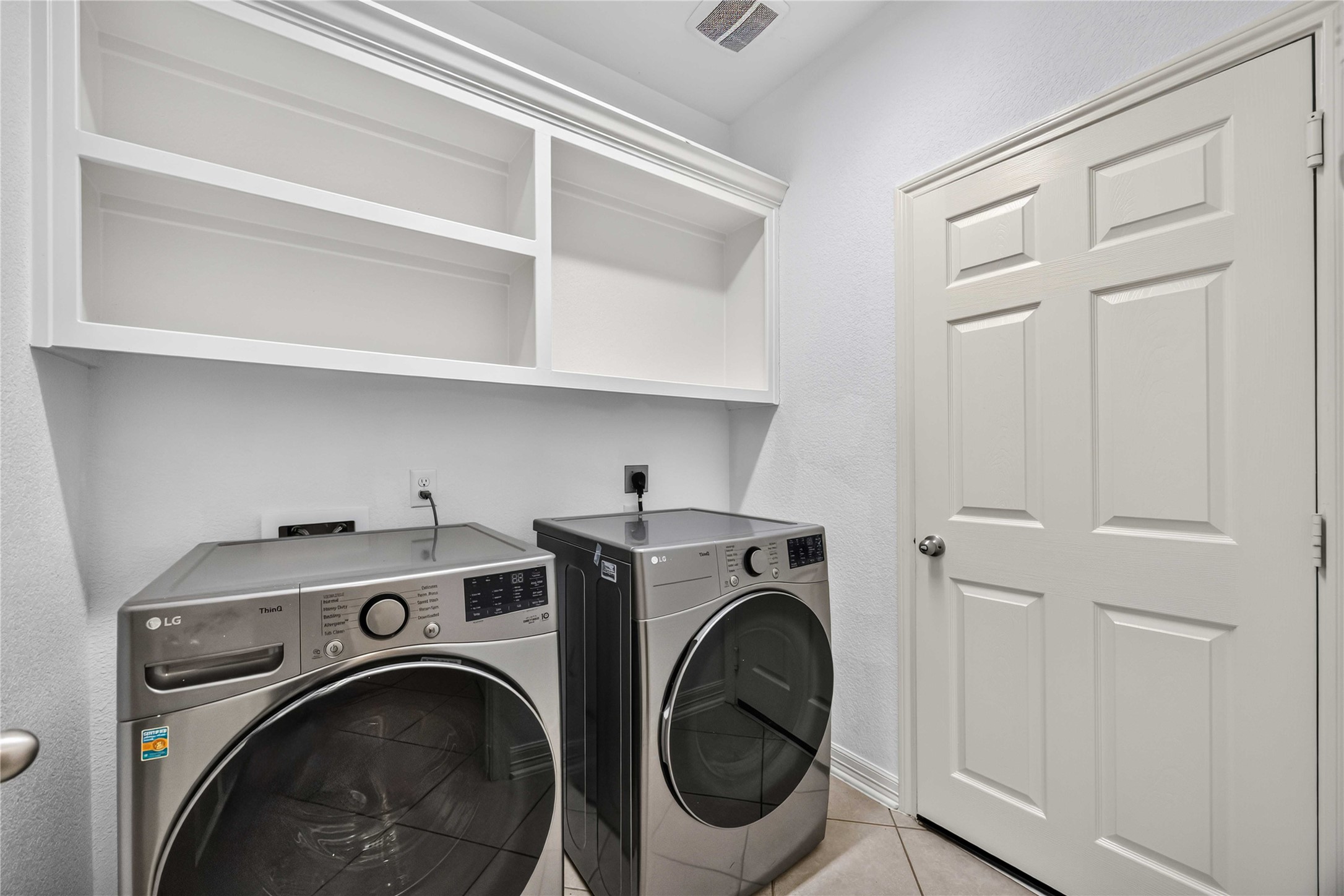 28907 Crested Butte Drive Property Photo 19