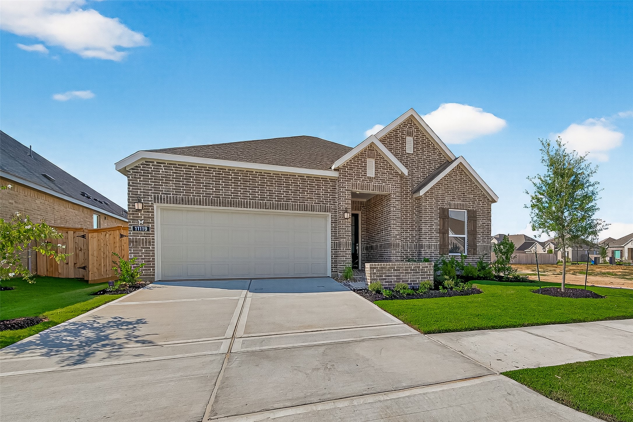 11119 Poplar Tree Dr Property Photo 3