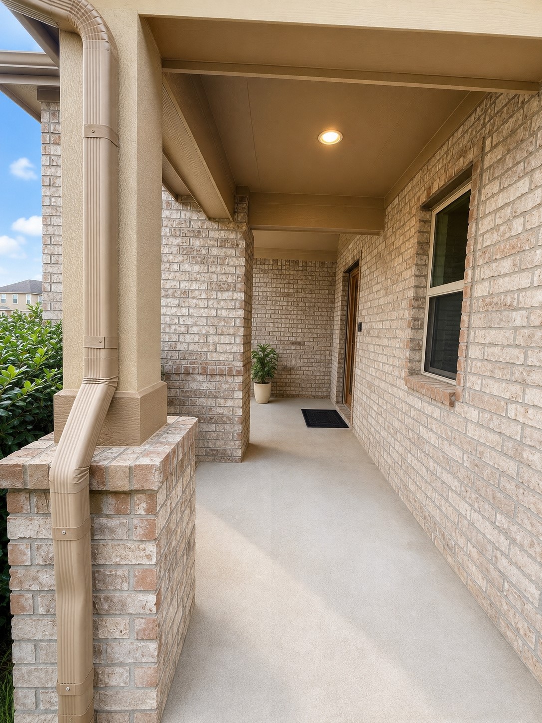 18802 Bailey Oaks Lane Property Photo 4