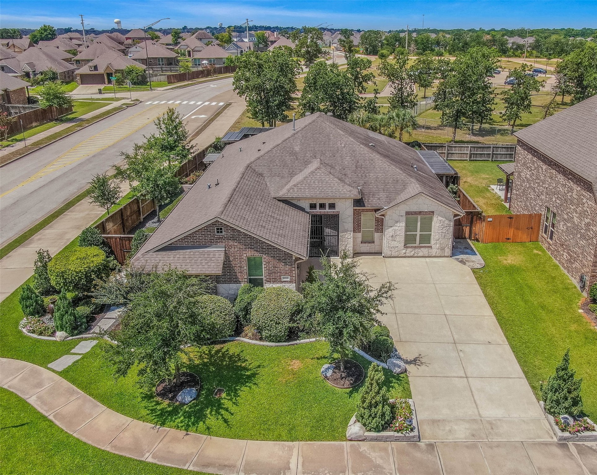 4001 Dunlap Loop Property Photo 1