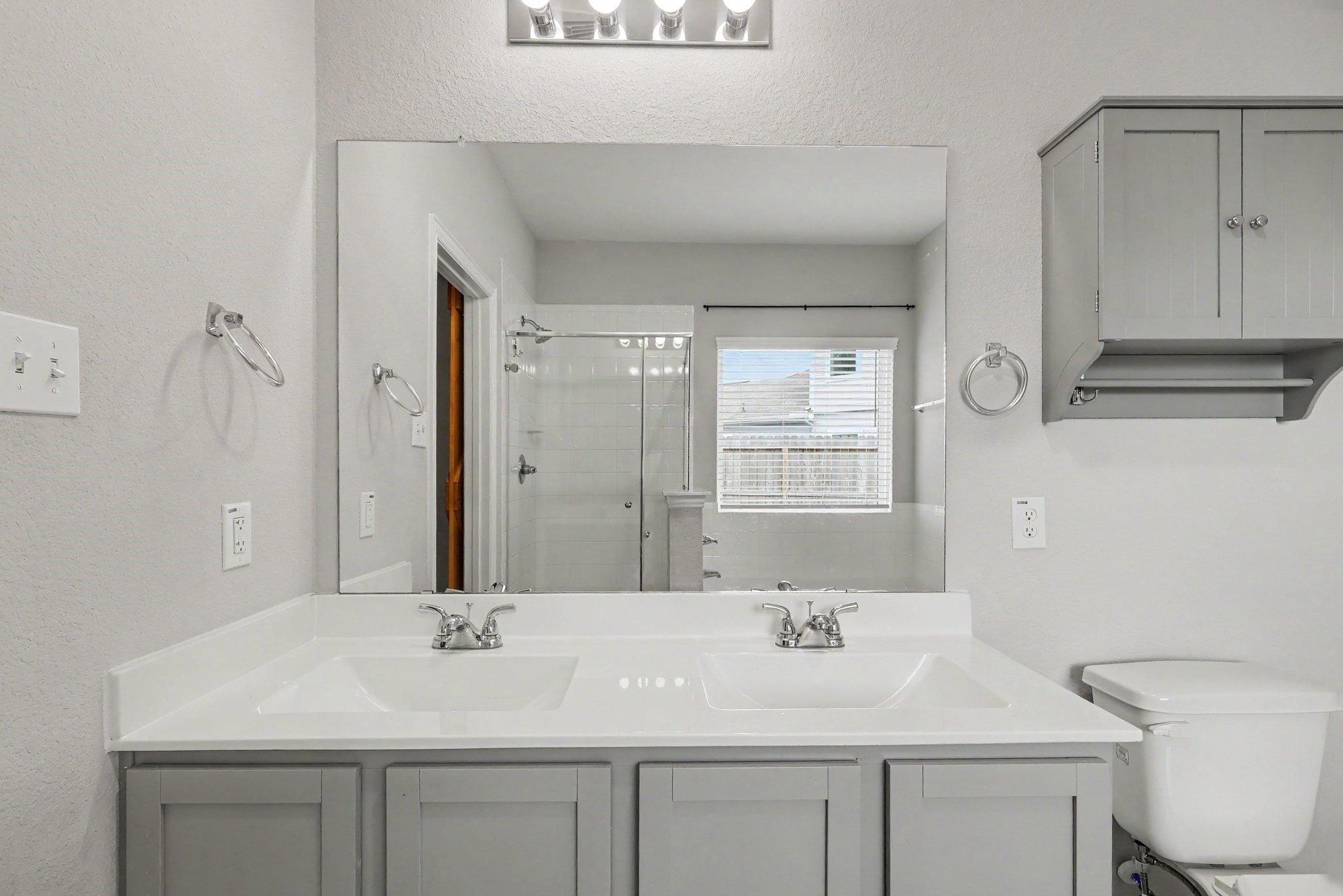 1103 Grand Junction Drive Property Photo 12