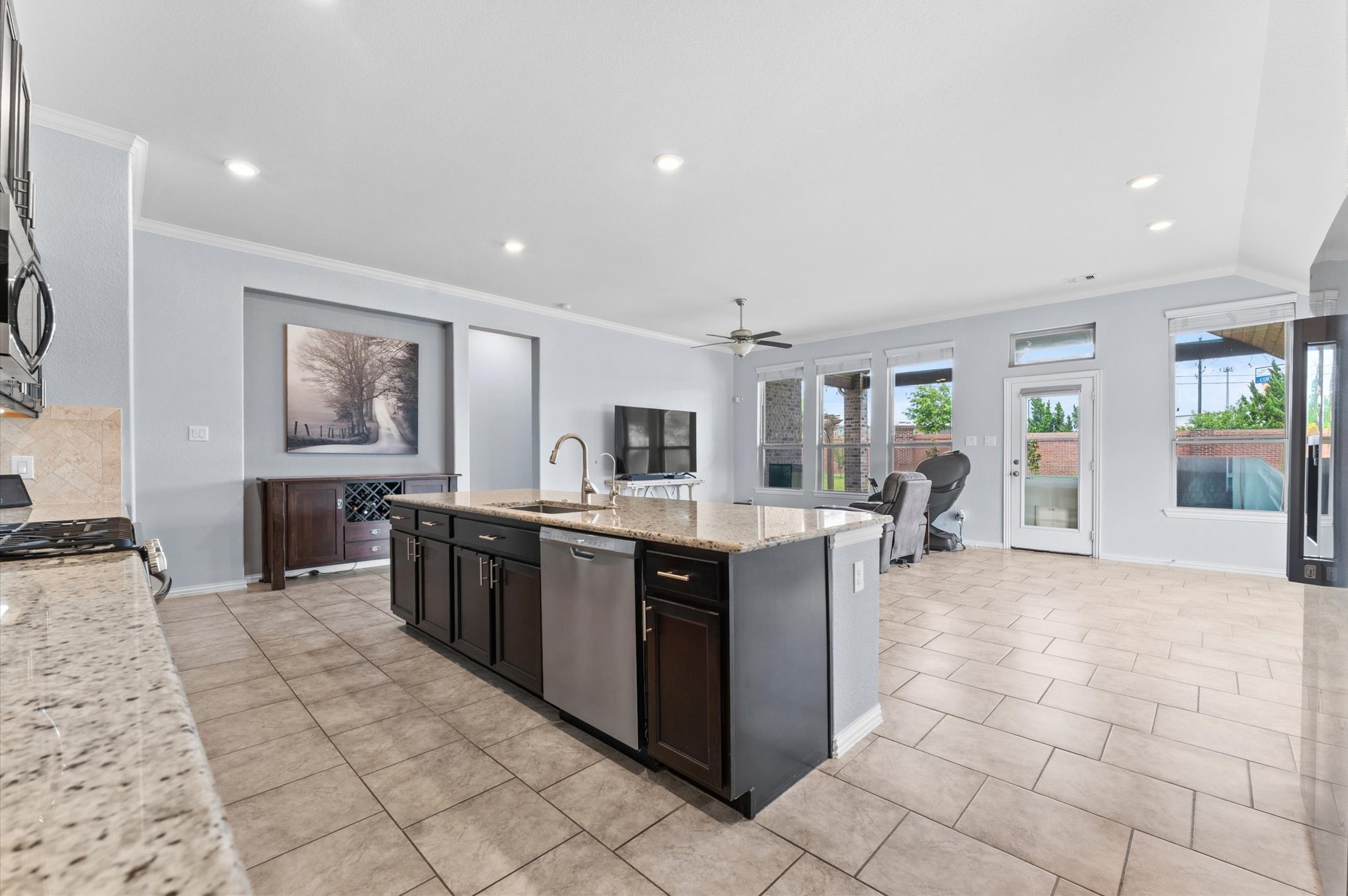 18302 Rowand Path Property Photo 8