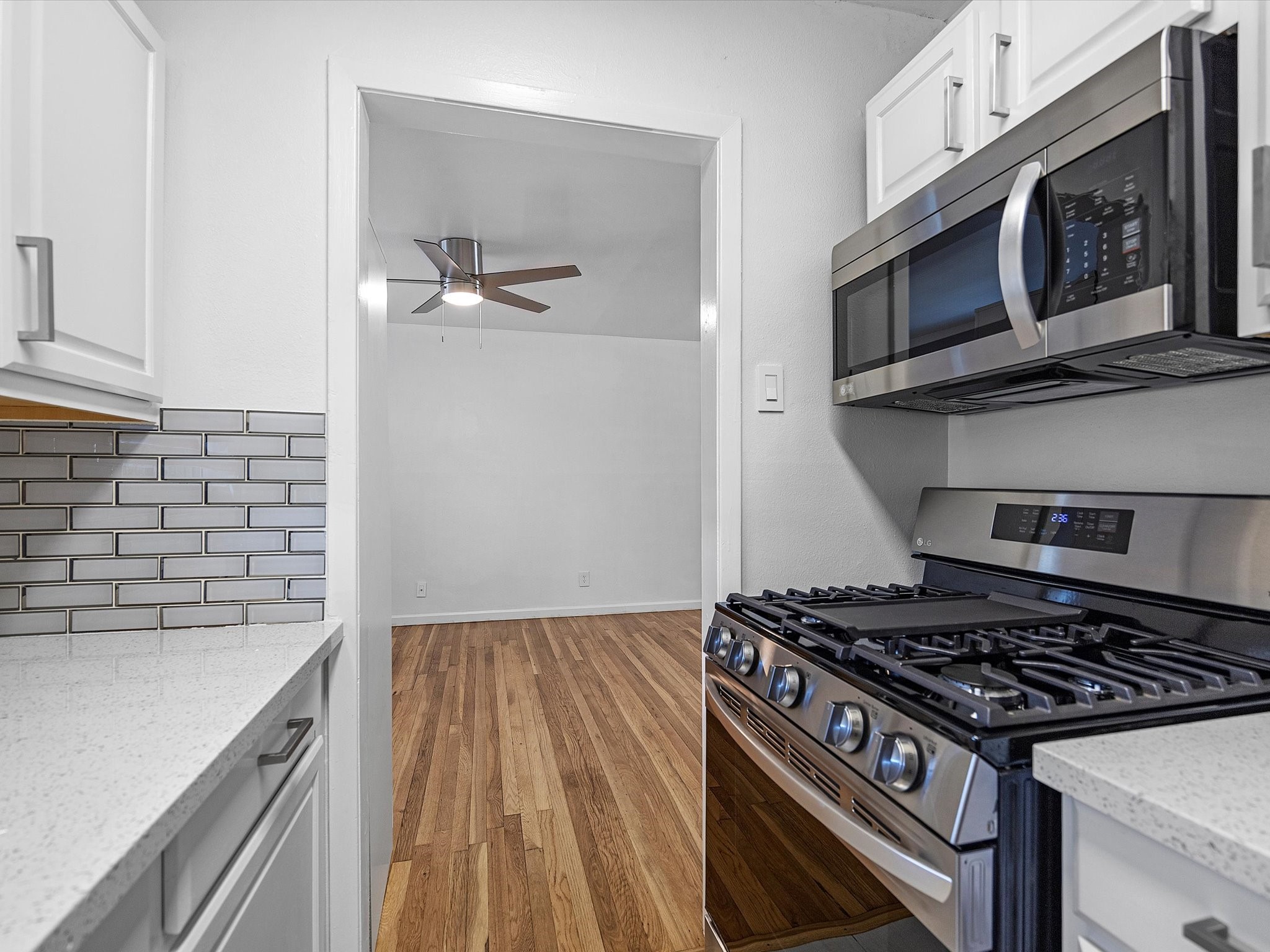 210 Emerson Street 7 Property Photo 3