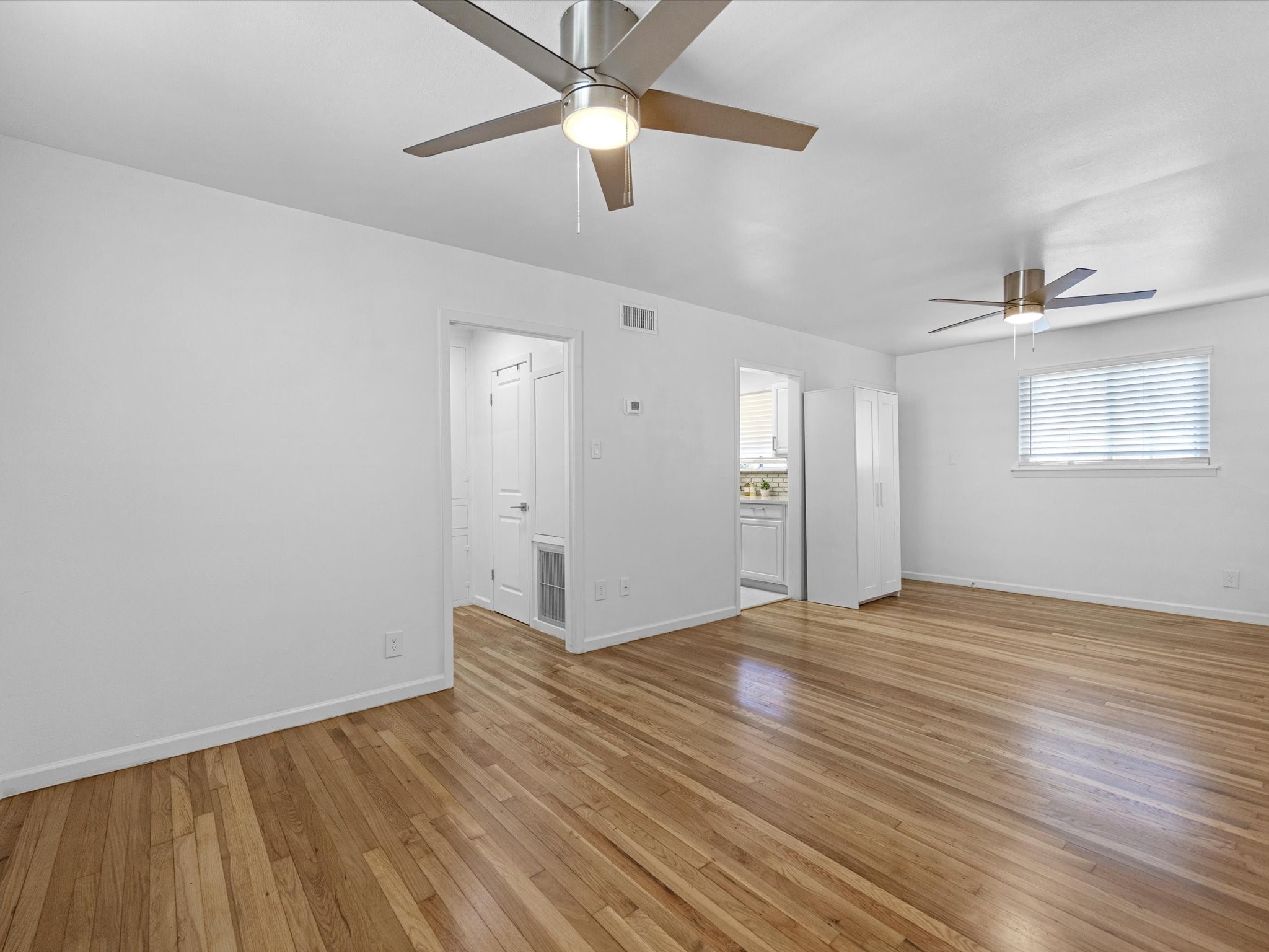 210 Emerson Street 7 Property Photo 5