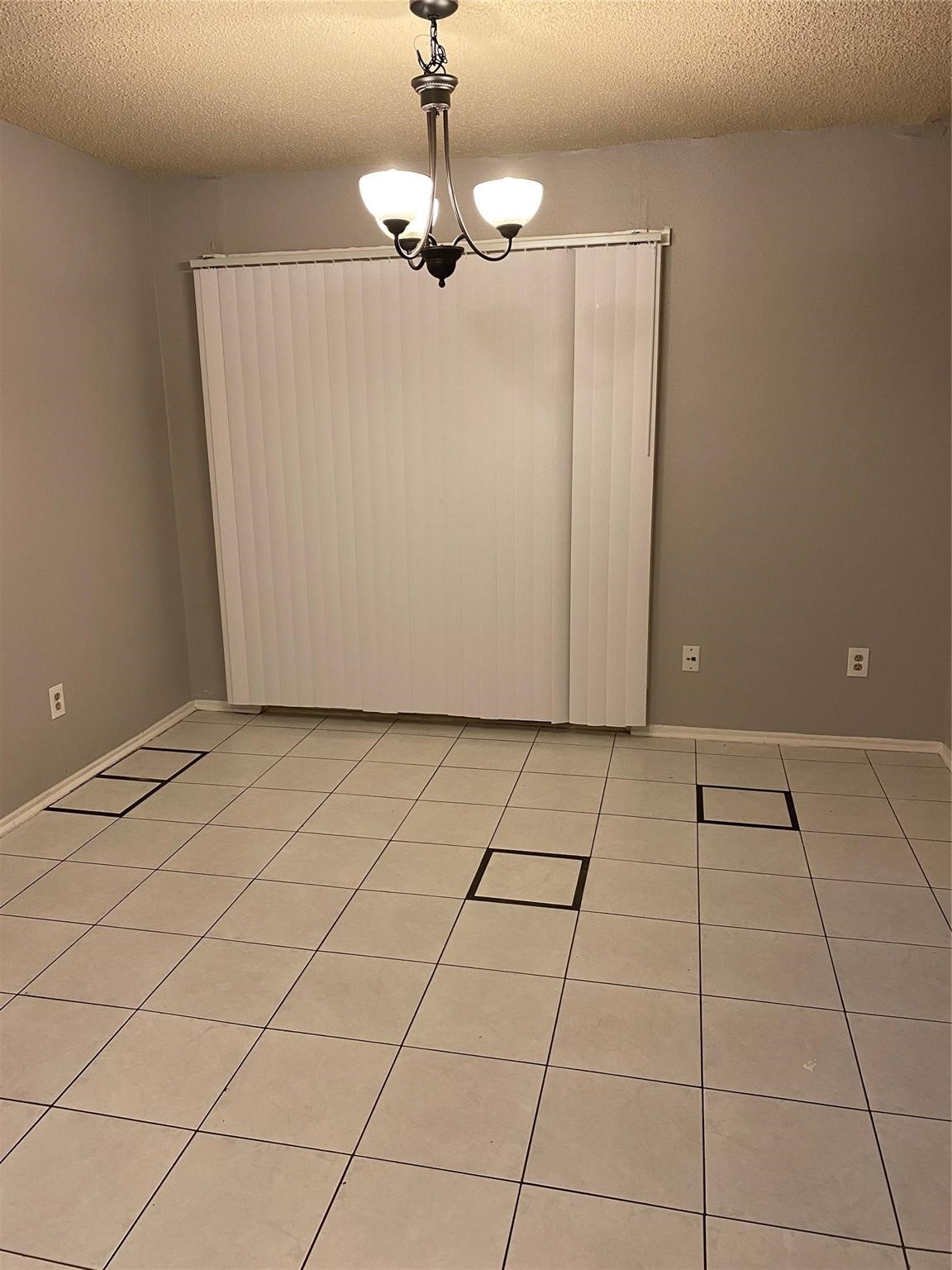 12008 Mighty Oak Drive Property Photo 4
